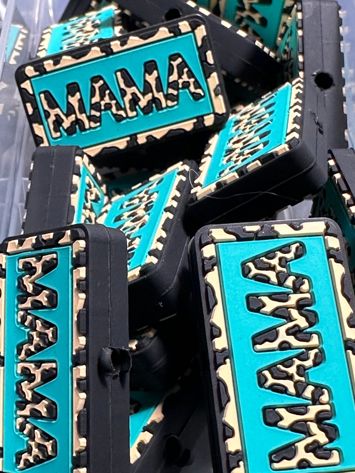 MAMA/ Focal Bead/ beadable pen/ Silicone bead/ keychain bead/ boy mama/mom/