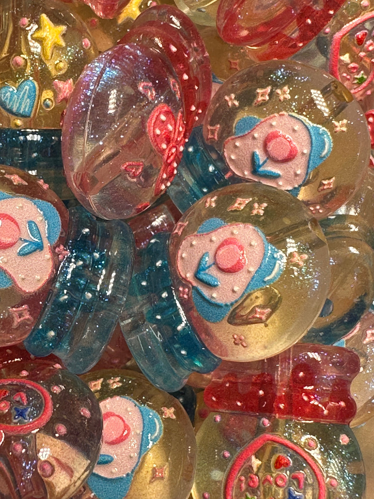 Hearts and Bows Snow globe Shaped Acrylic Beads • 20MM Beads • Pen Beads • Beadable Pen Supplies • DIY Craft Beads • Random Mix – Set of 5
