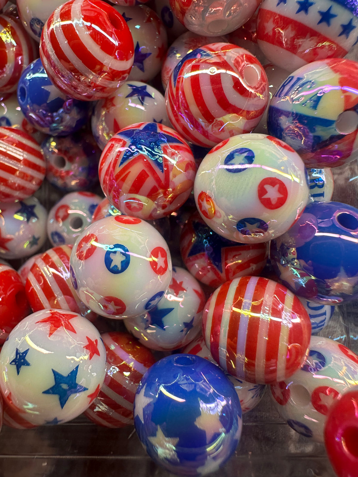 Patriotic USA themes on them included/ Bead/ beadable pen/ keychain bead/ Patriotic beads/ Ten random (10) beads/16mm