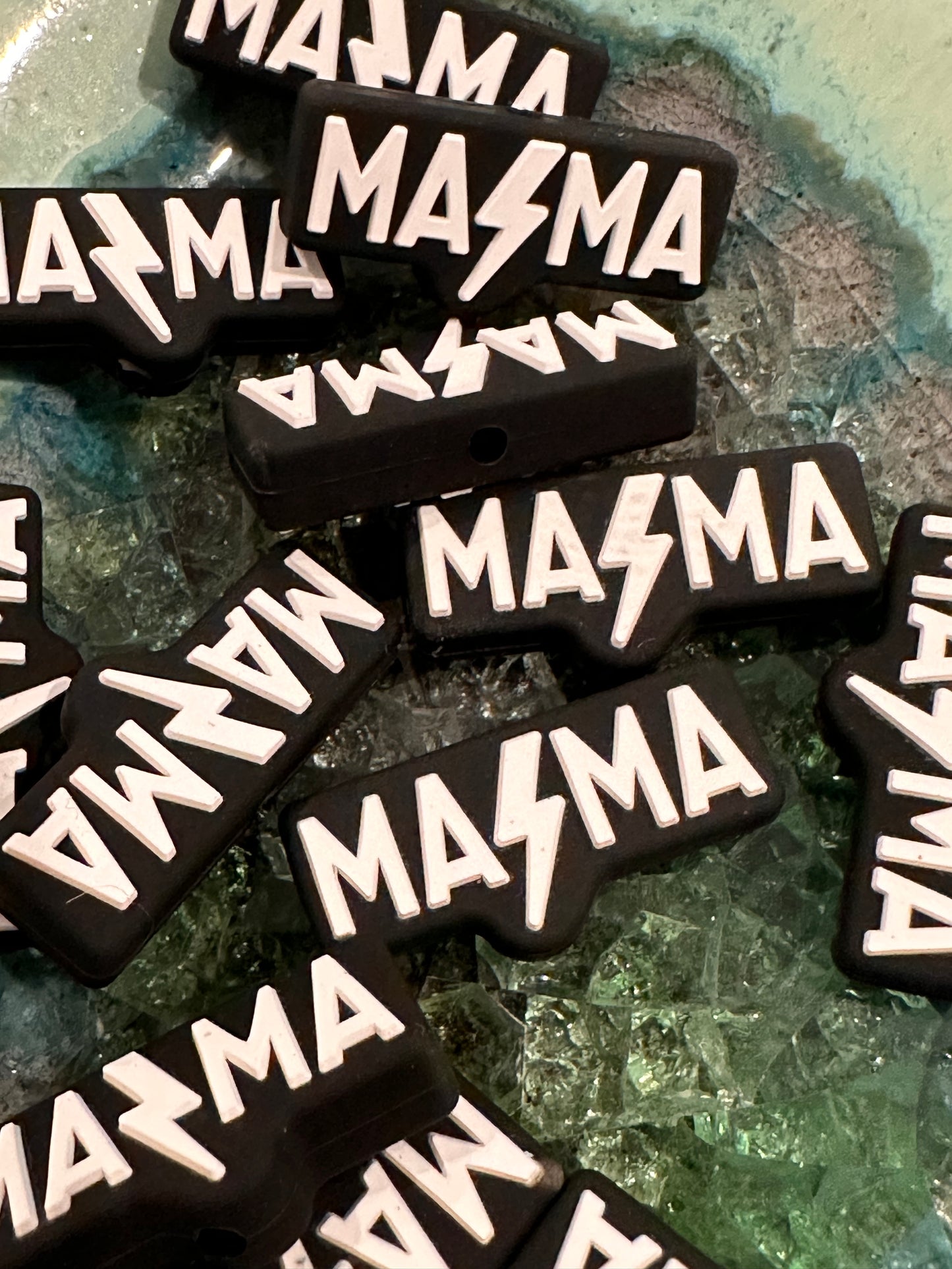 MAMA Focal Bead / lightning bolt