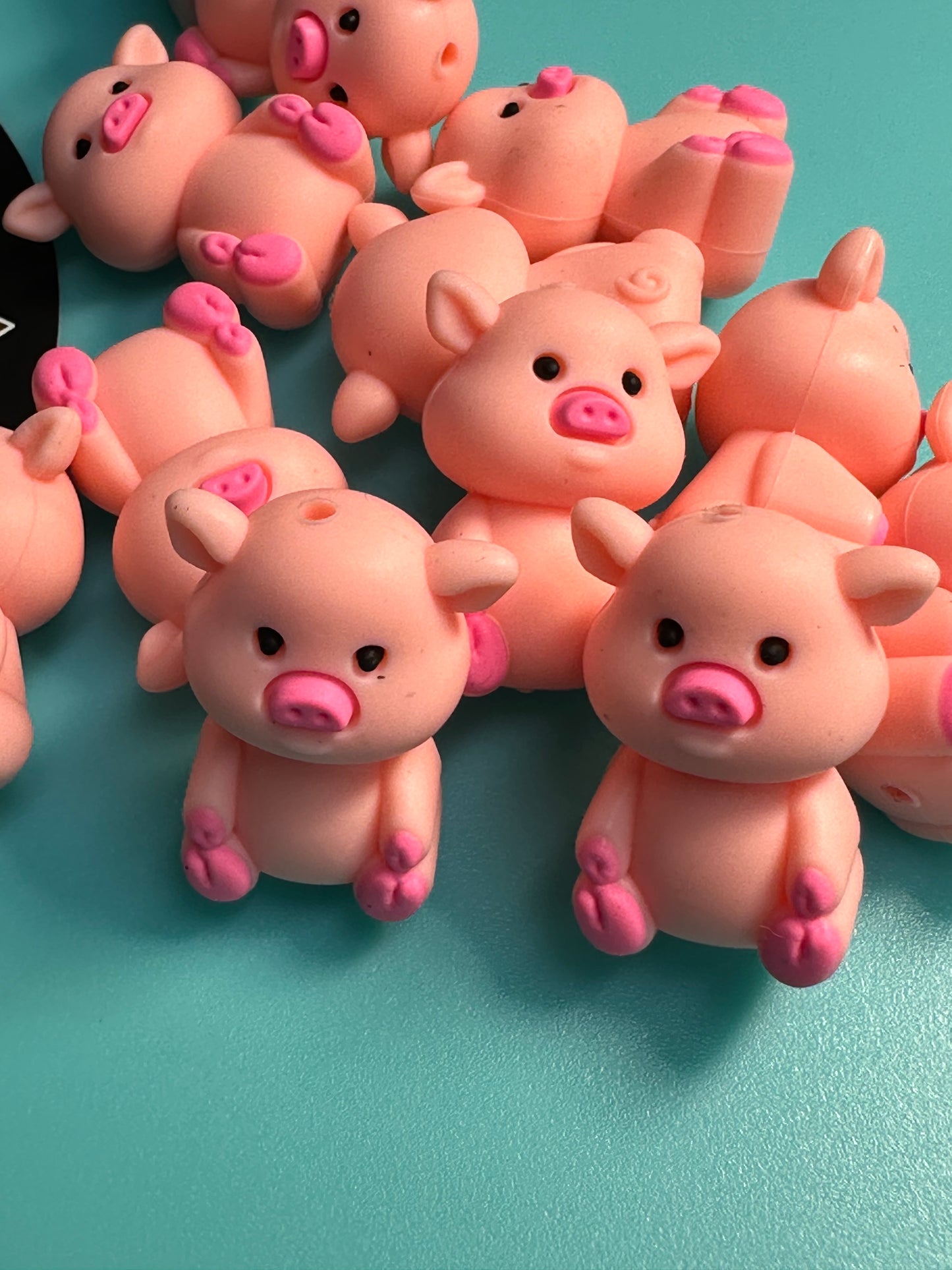 3D Pig Focal Bead/ Pen beads/ Keychain beading / DIY crafts