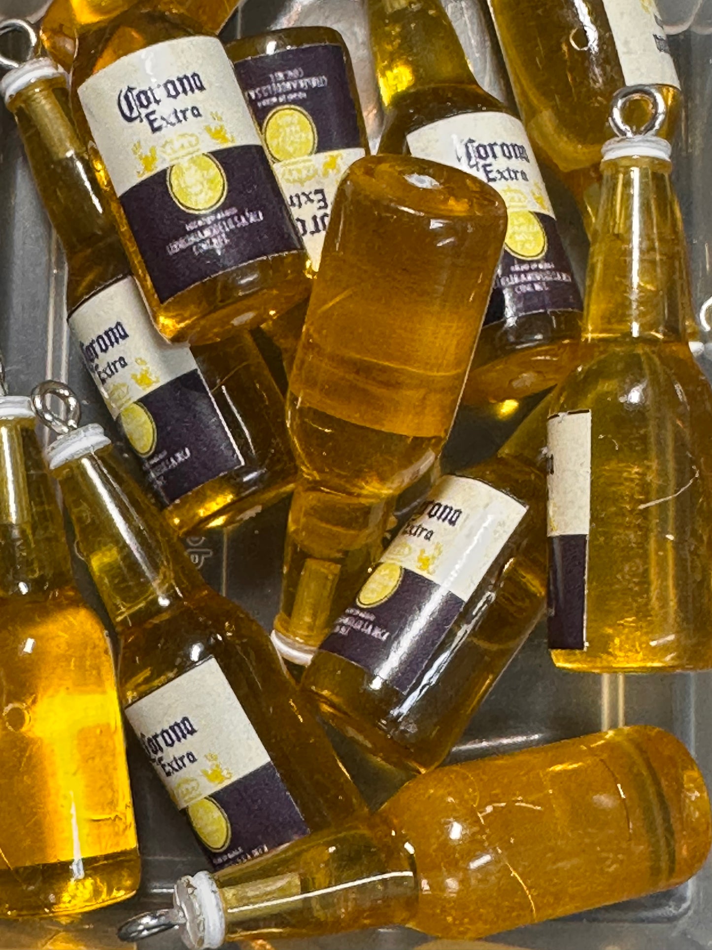 Mini Beer Bottle Charms – Resin Drink Beads for Keychains, Jewelry & DIY Crafts / yellow