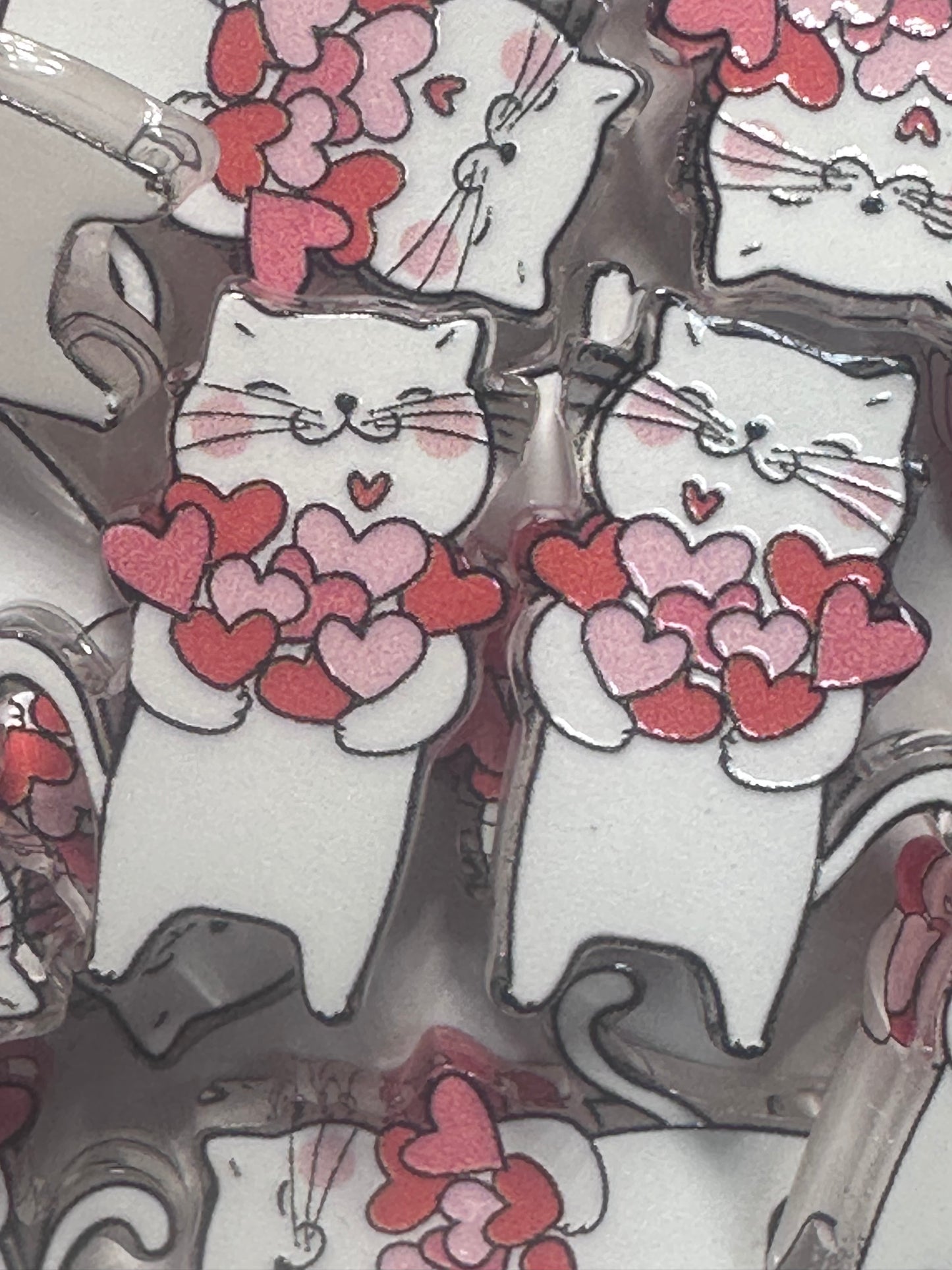 White cat holding hearts acrylic focal bead- set of 2/ focal bead/ pen beading / keychain bead