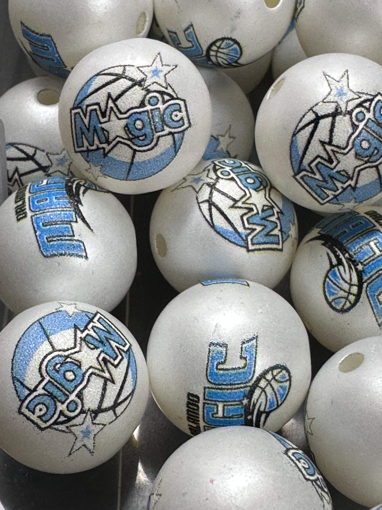 Magic basketball -16mm Sports Print Beads • Set of 10 • Great for Pens, Keychains & Crafts-