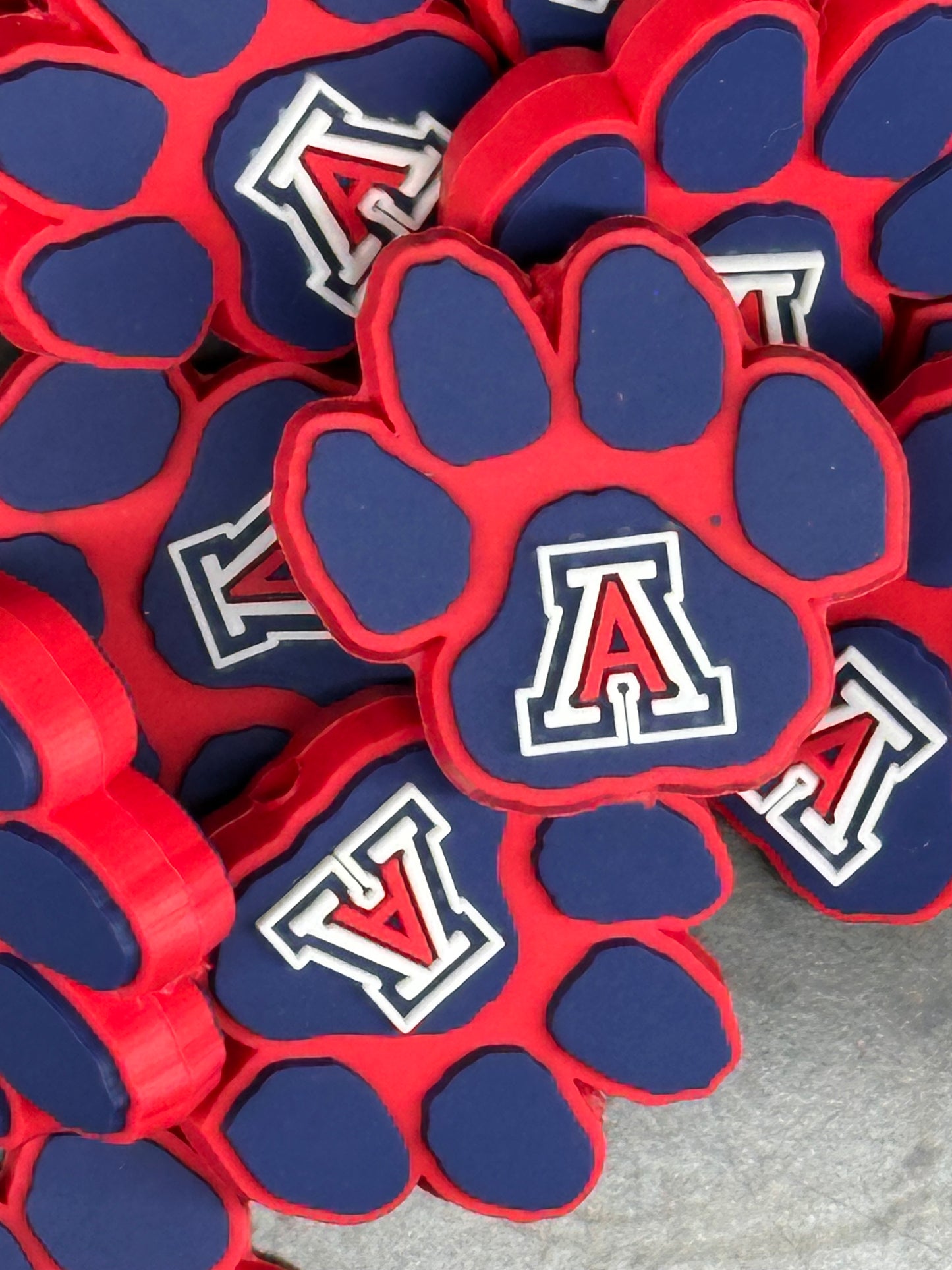 Arizona Wildcats/ University of Arizona focal bead / sports silicone bead