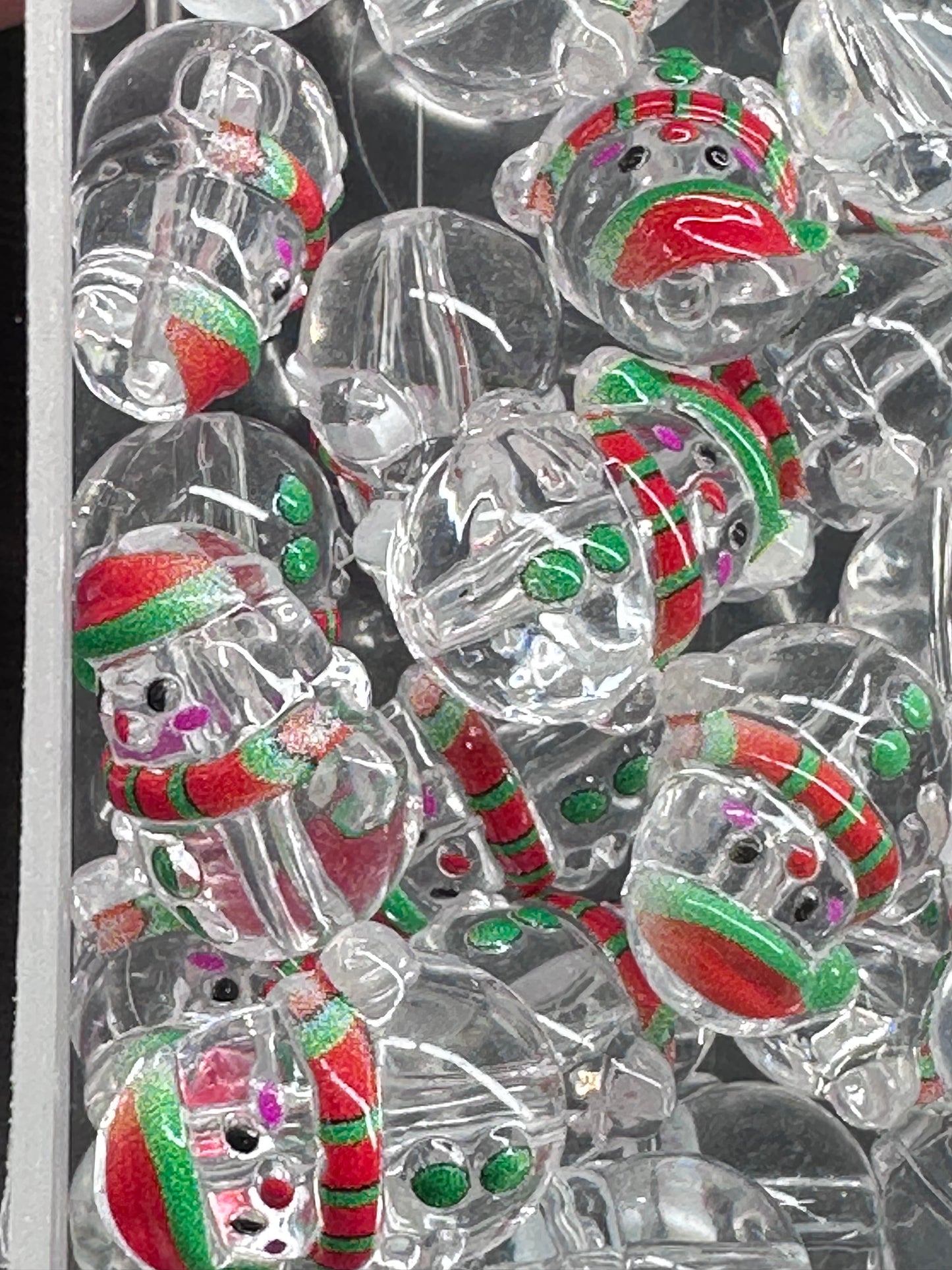 Ten (10) frosted or clear snowman acrylic beads /16mm x 20mm beads / acrylic bead/ keychain bead/ jewelry/Christmas/ only twists on to make a topper