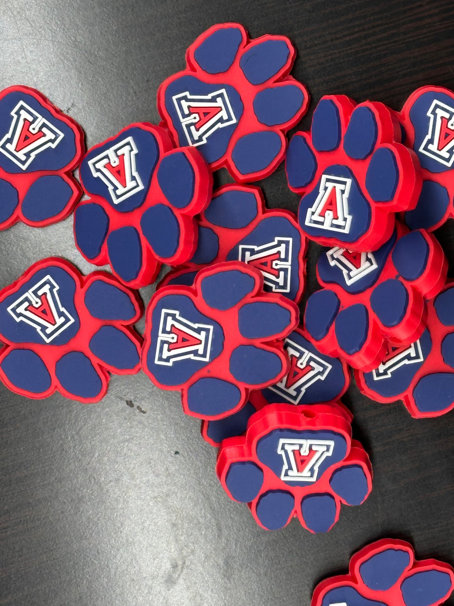 Arizona Wildcats/ University of Arizona focal bead / sports silicone bead
