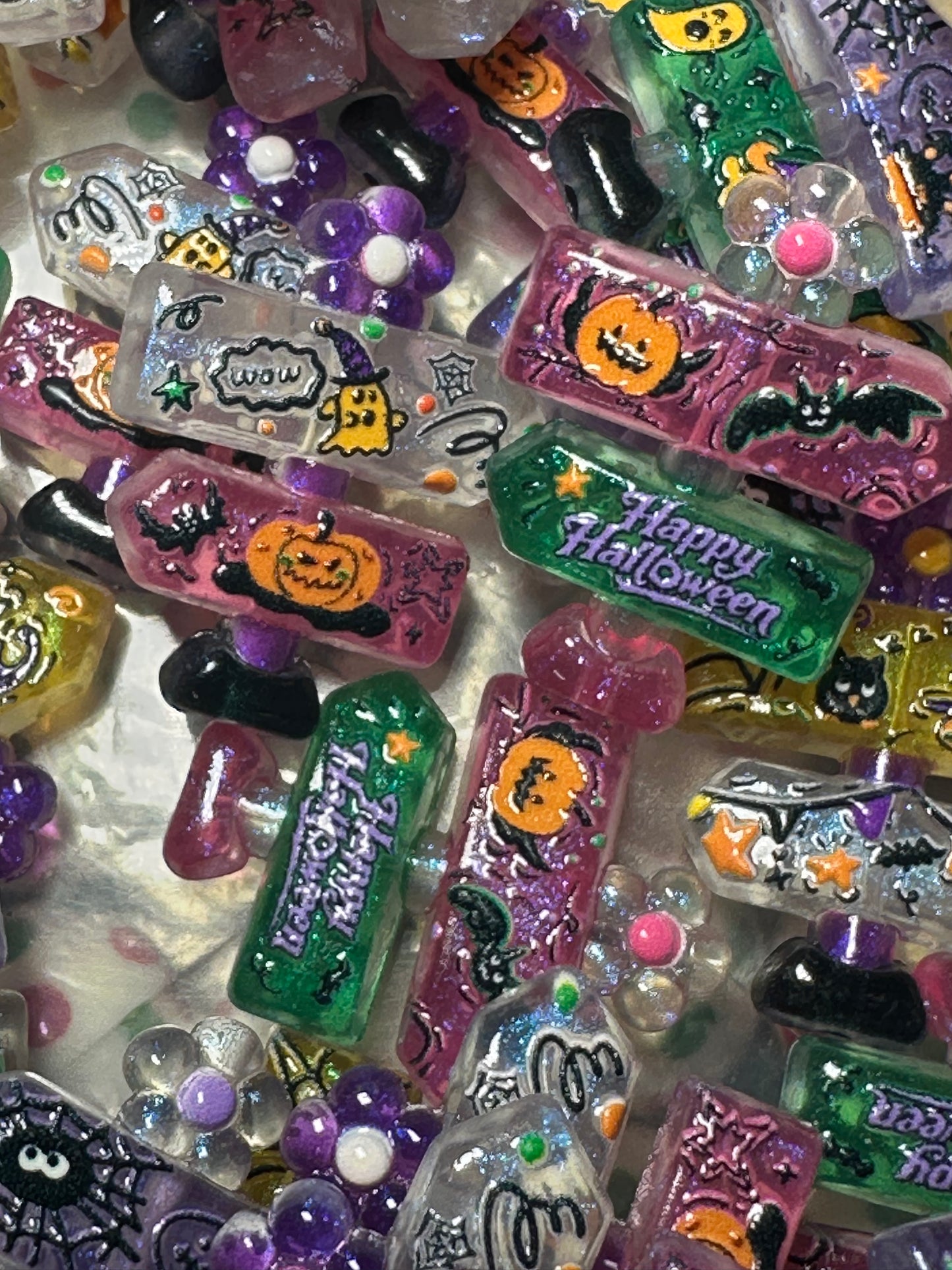 Halloween Fall Sign Shaped Acrylic Beads • 20+MM Beads • Pen Beads • Beadable Pen Supplies • DIY Craft Beads • Random Mix – Set of 5