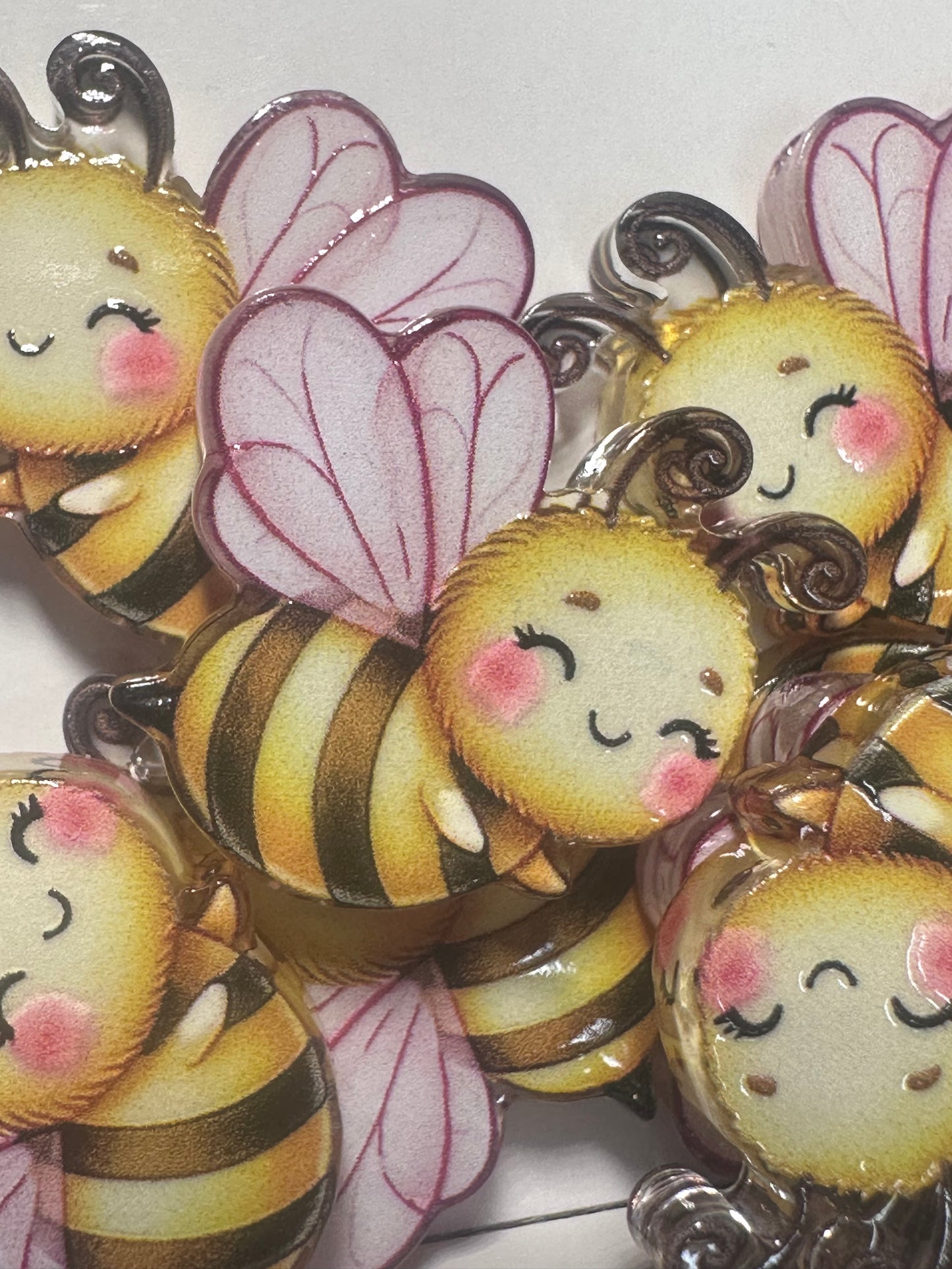 Flying bumble bee acrylic focal bead- set of 2/ focal bead/ pen beading / keychain bead/ bumble bee