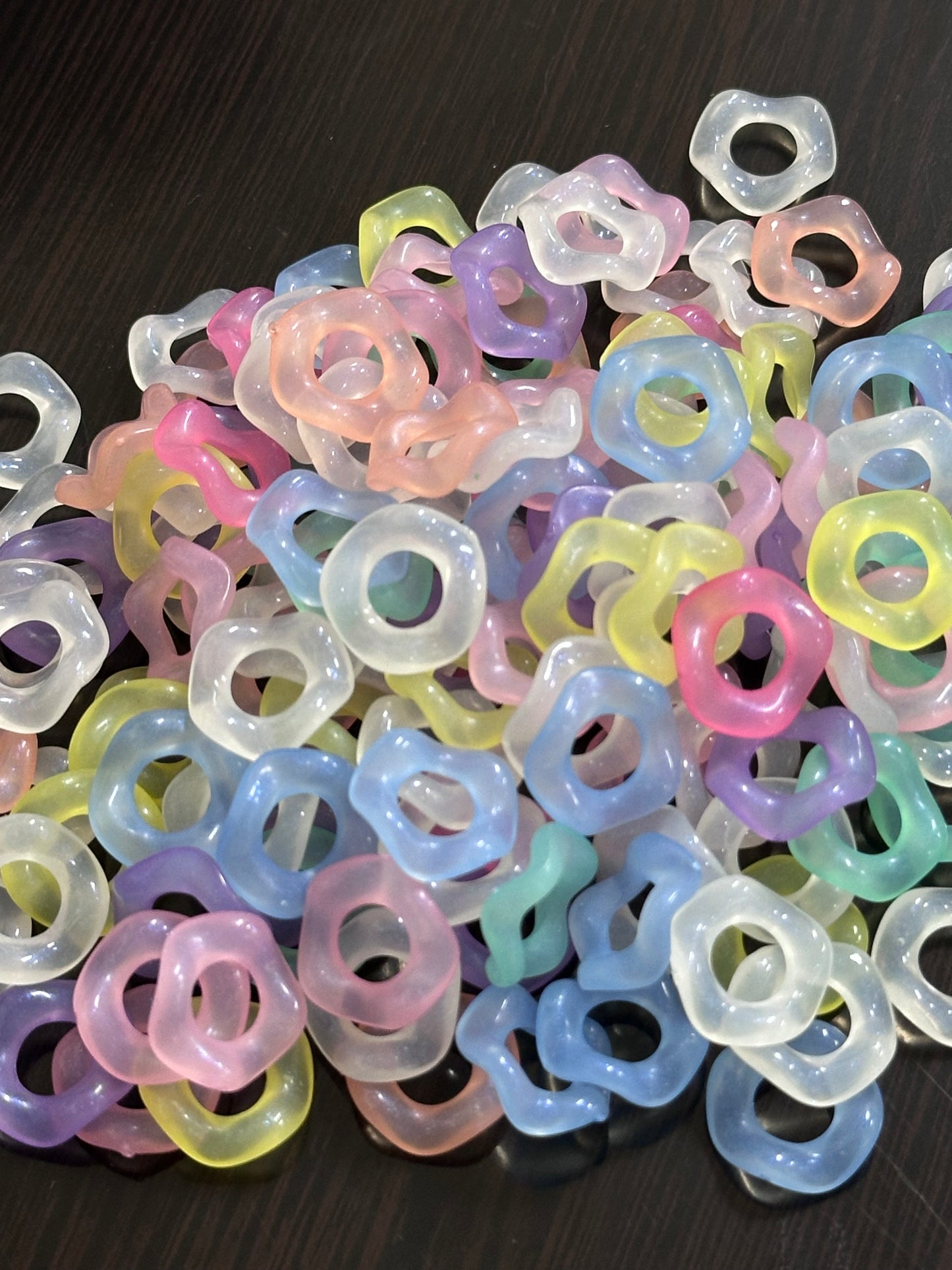 Luminous Wavy spacer beads/ acrylic spacers/ jewelry Bead/ beadable pen beads/ keychain bead/16mm/ set of 10