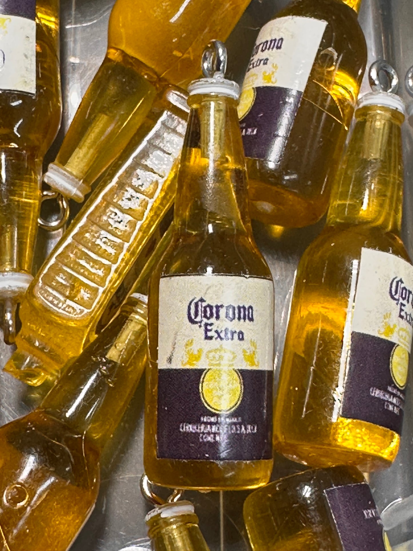 Mini Beer Bottle Charms – Resin Drink Beads for Keychains, Jewelry & DIY Crafts / yellow