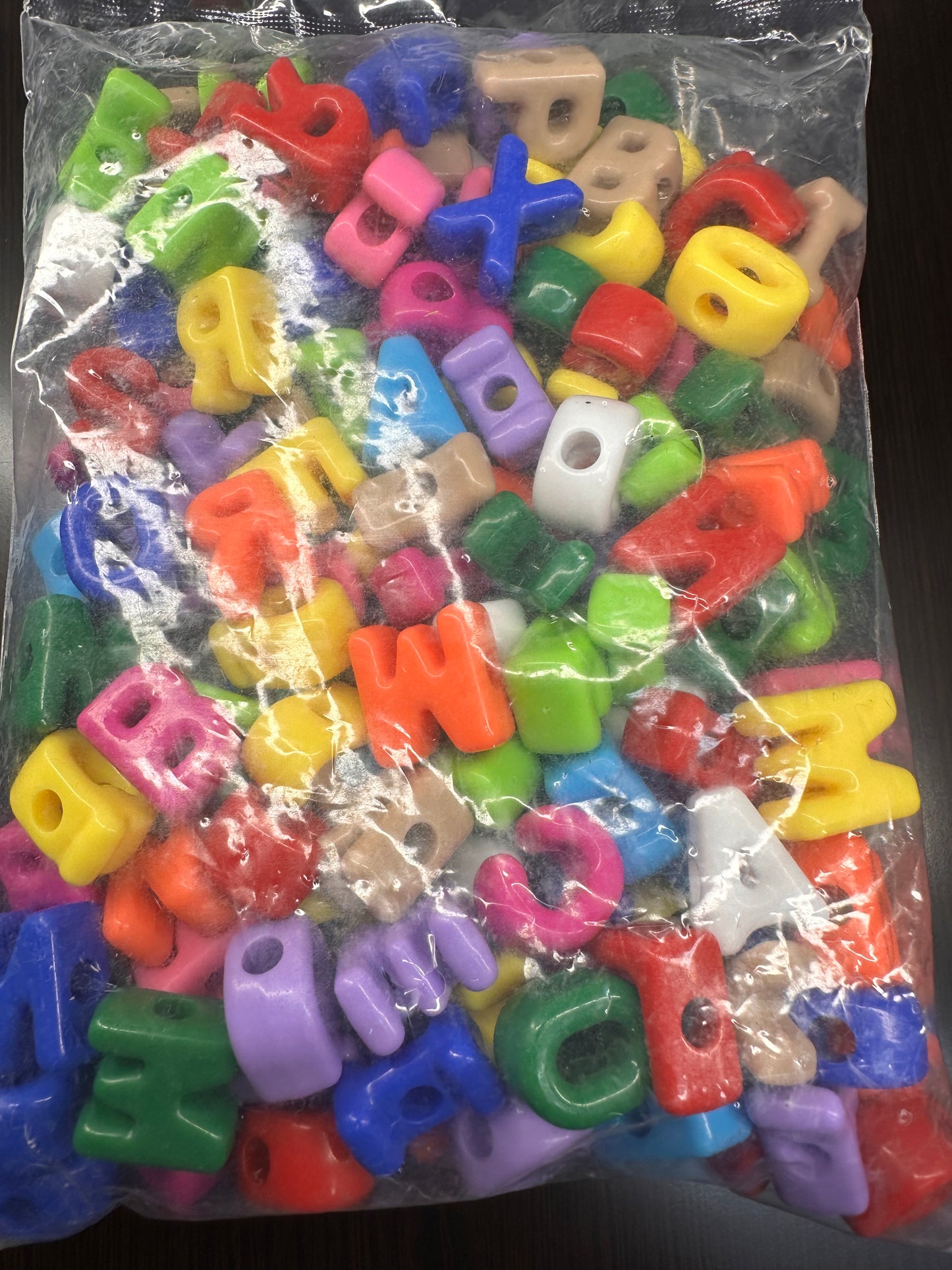 Plastic Letter Beads – Bulk Bag of Mixed A–Z Alphabet Beads (Vertical Hole, Multi-Color Mix) over 150 mixed colors alphabet