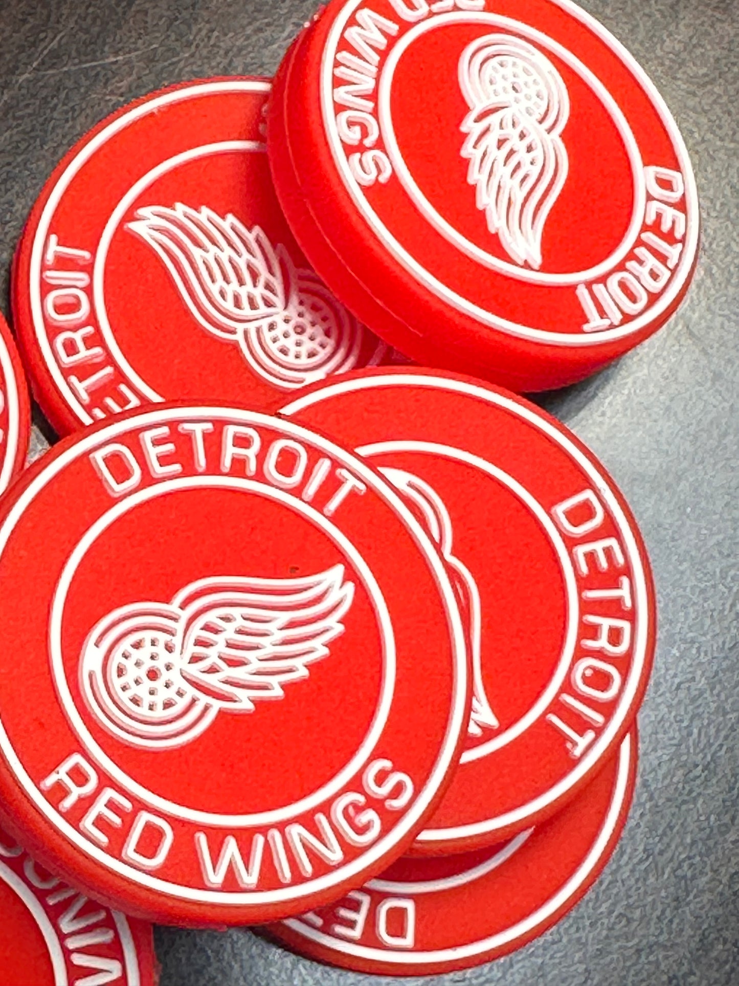 Detroit Red Wings focal bead / round focal/ ice hockey team