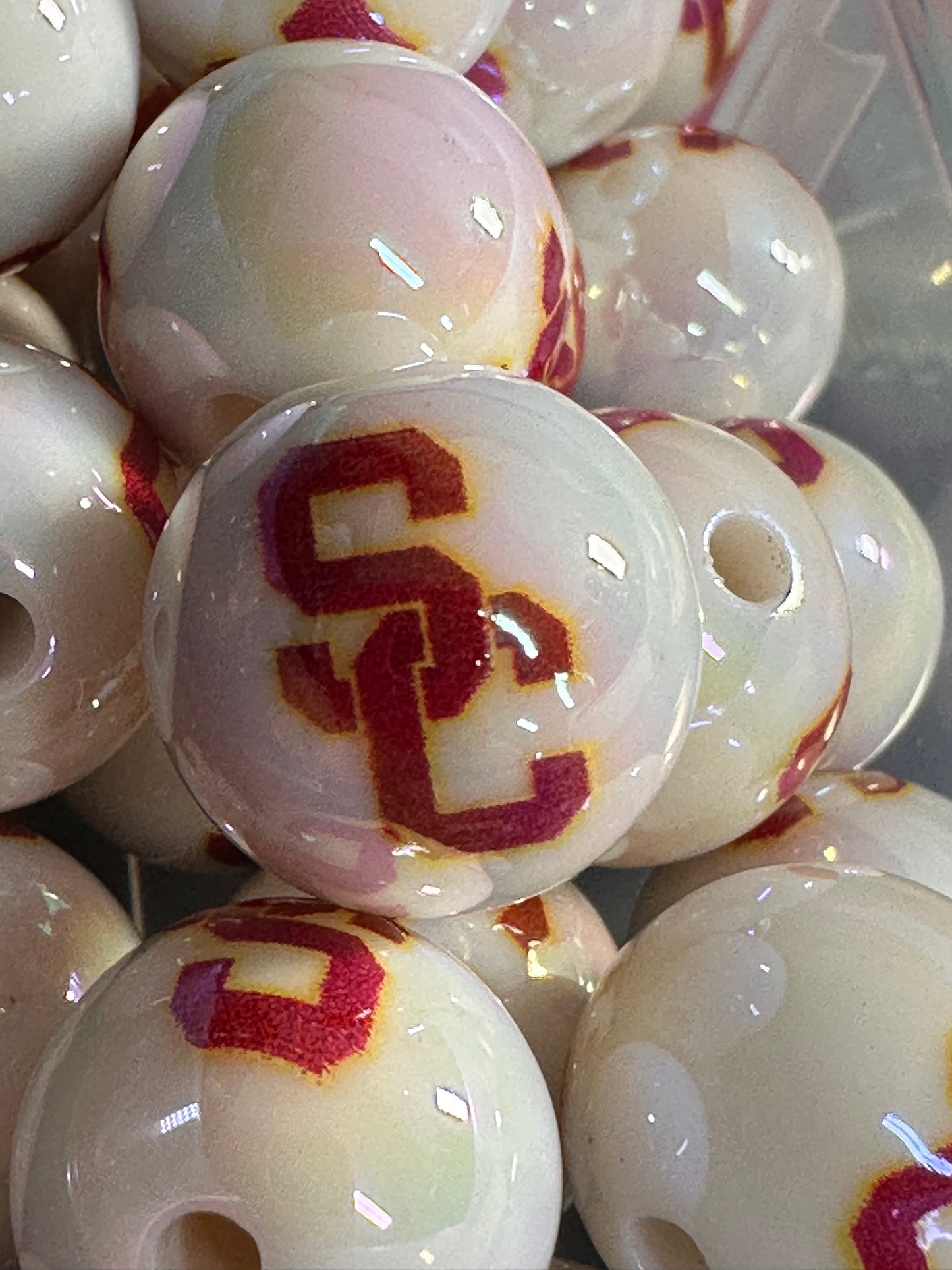 Acrylic college football on glossy white beads/ sports team bead/ beadable pen/ keychain bead/16 mm-set of 10
