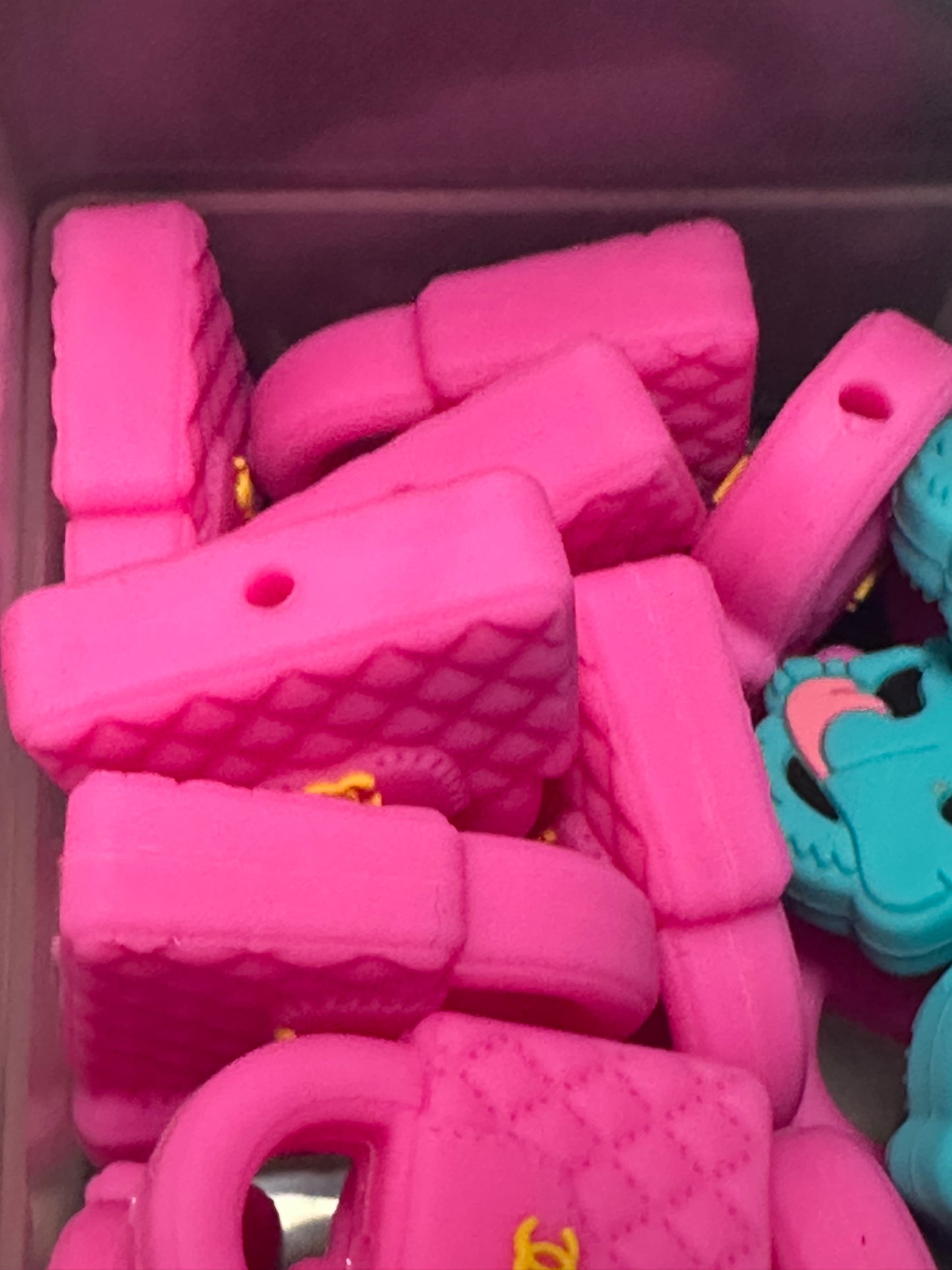 Pink Purse Handbag silicone bead/ focal bead /pen beading / keychain bead