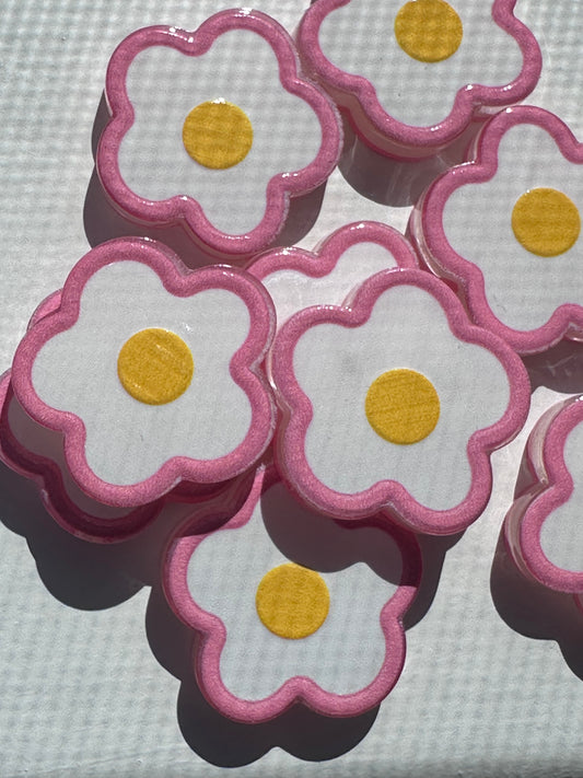 Daisy flower acrylic focal bead- set of 2/ focal bead/ pen beading / keychain bead/