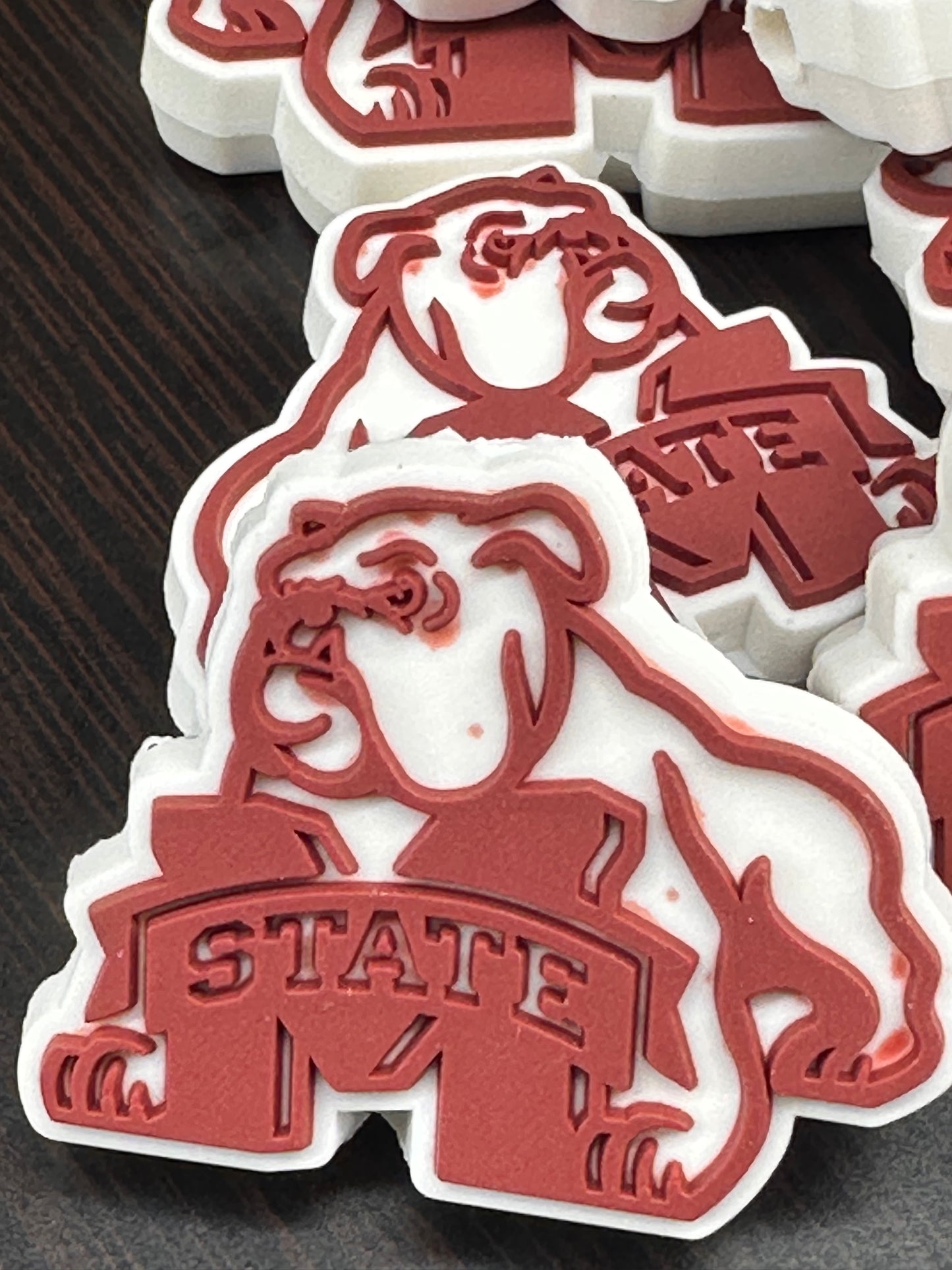 Mississippi State focal bead / sports silicone bead /Bulldogs basketball