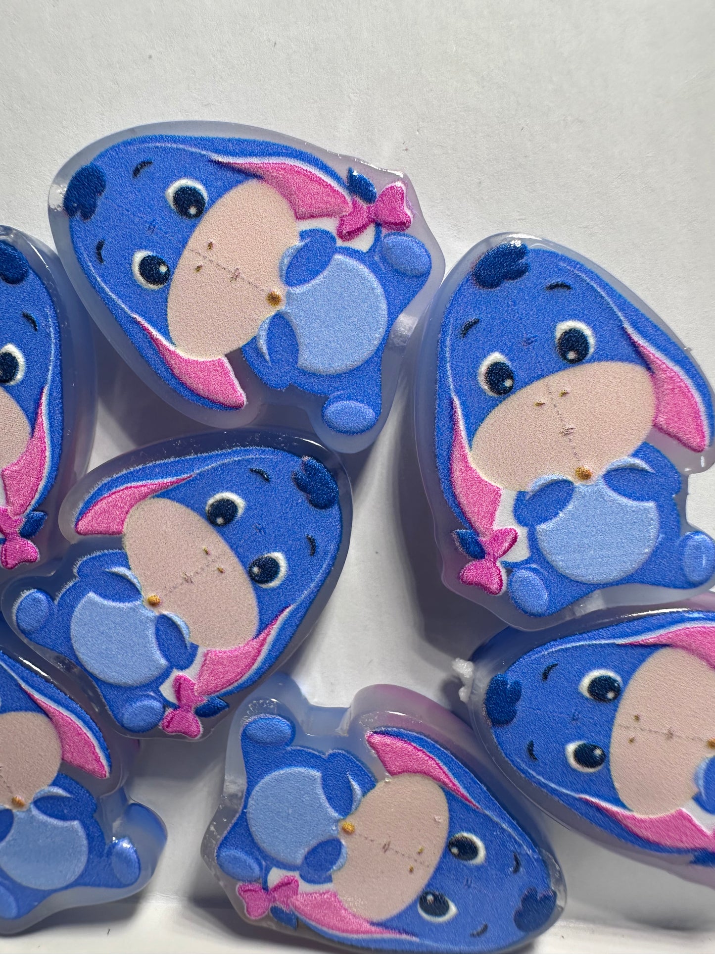 Famous elephant acrylic focal bead- set of 2/ focal bead/ pen beading / keychain bead/blue guy