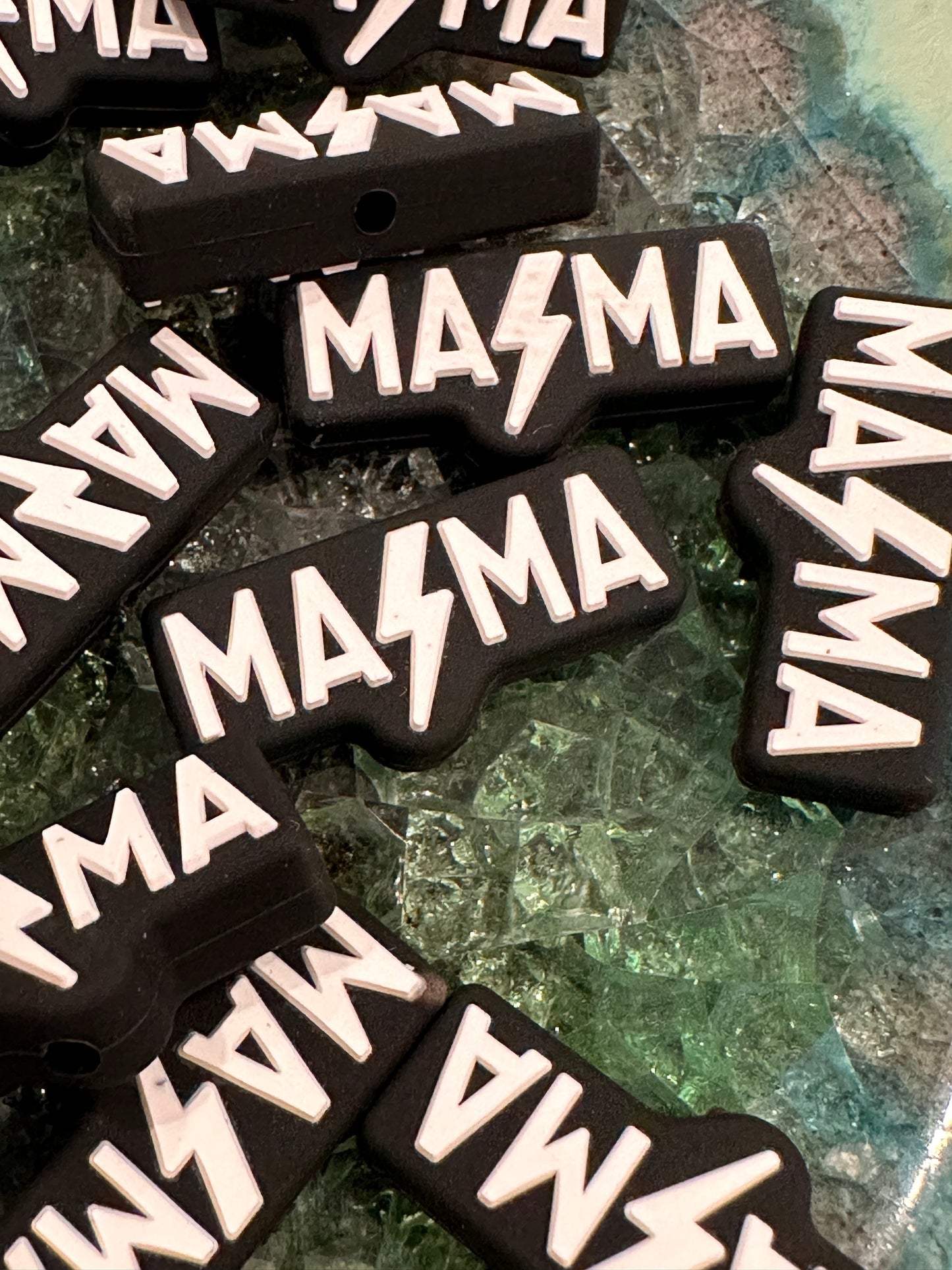 MAMA Focal Bead / lightning bolt