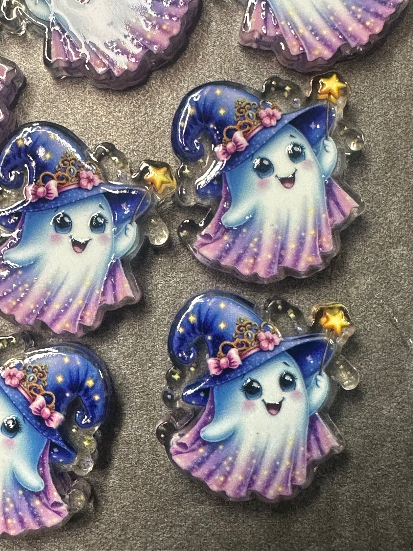 Halloween cute ghost acrylic focal bead- set of 2/ focal bead/ pen beading / keychain bead/