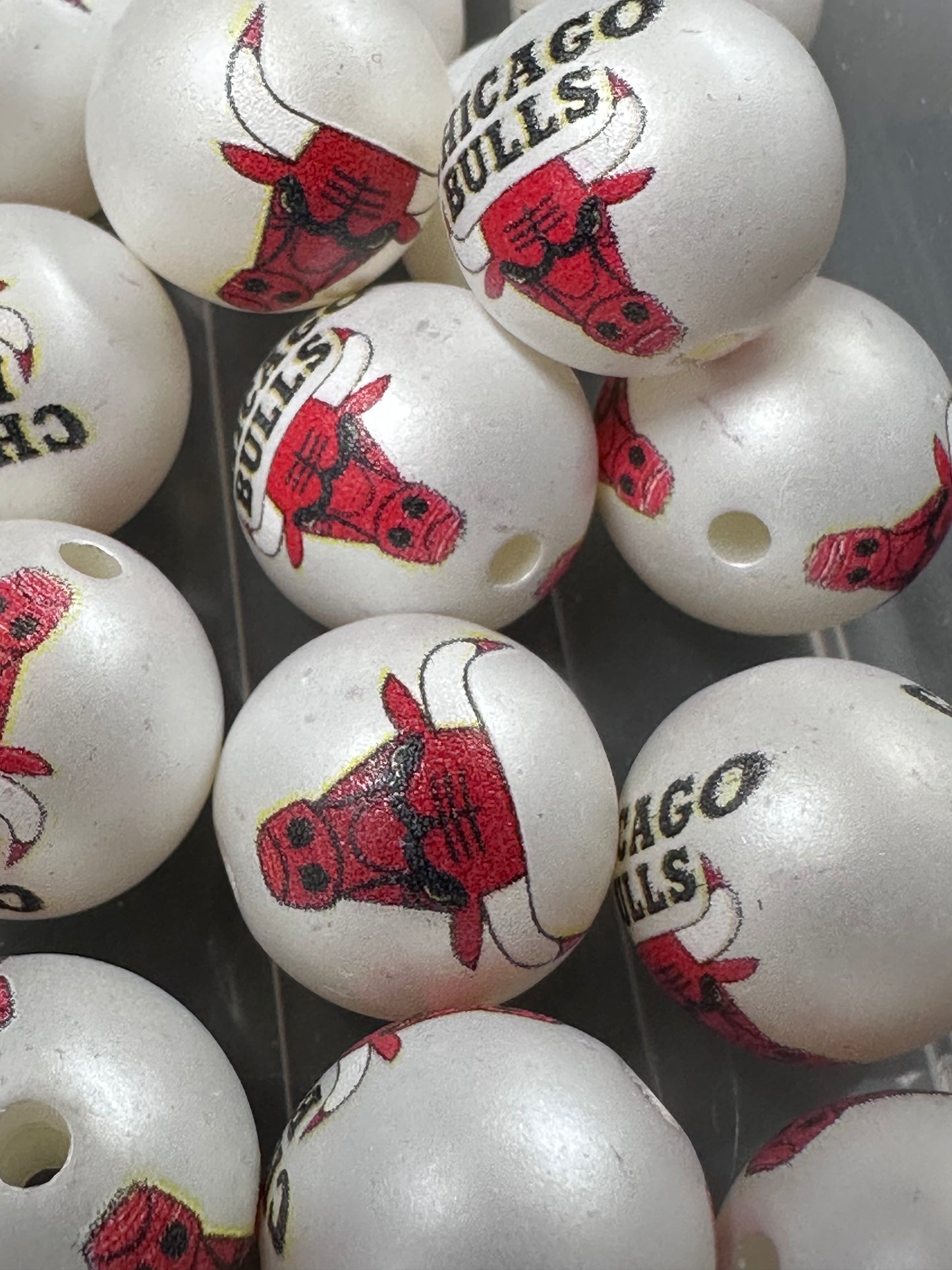 Chicago Bulls Sports 16mm Sports Print Beads • Set of 10 • Great for Pens, Keychains & Crafts-