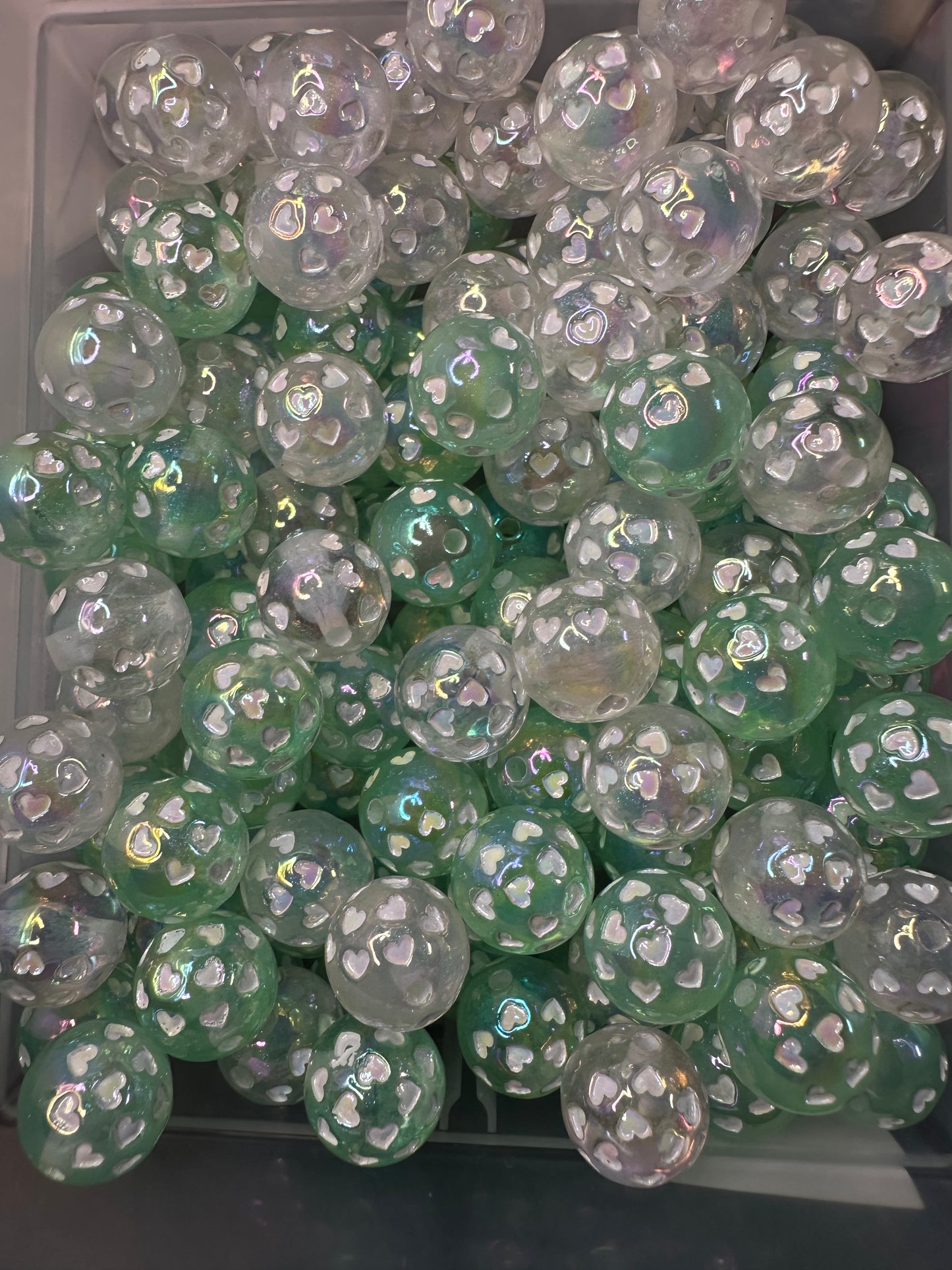 Very luminous heart engraved acrylic round beads/glow in the dark/Perfect for pen beading /green or white beads