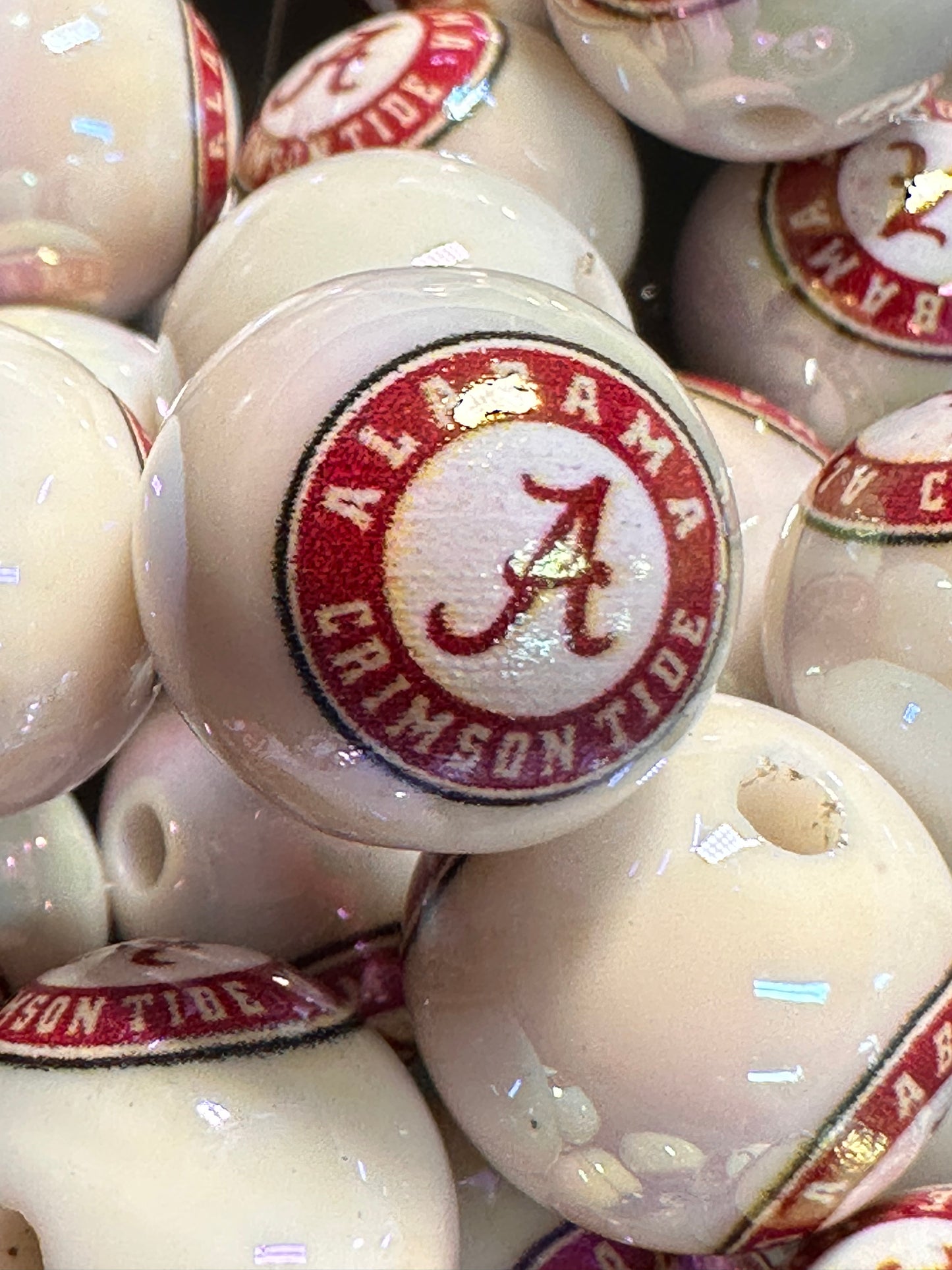 Acrylic college football on glossy white beads/ sports team bead/ beadable pen/ keychain bead/16 mm-set of 10