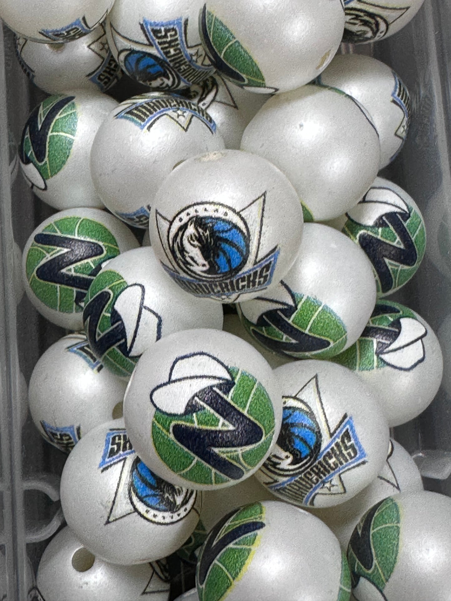 Mavericks 16mm Sports Print Beads • Set of 10 • Great for Pens, Keychains & Crafts- sports