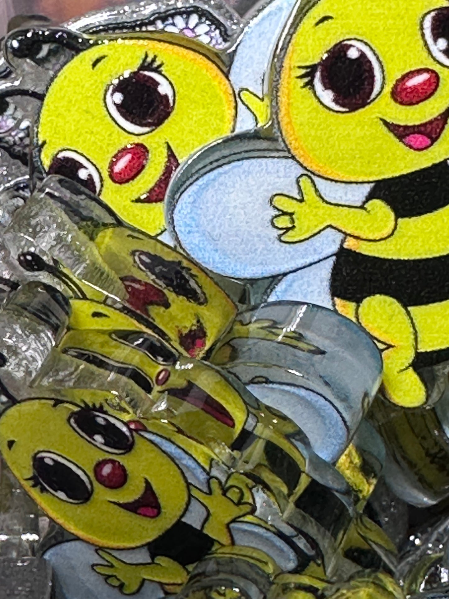 Cute Happy Bee acrylic focal bead- set of 2/ focal bead/ pen beading / keychain bead/ flowers/