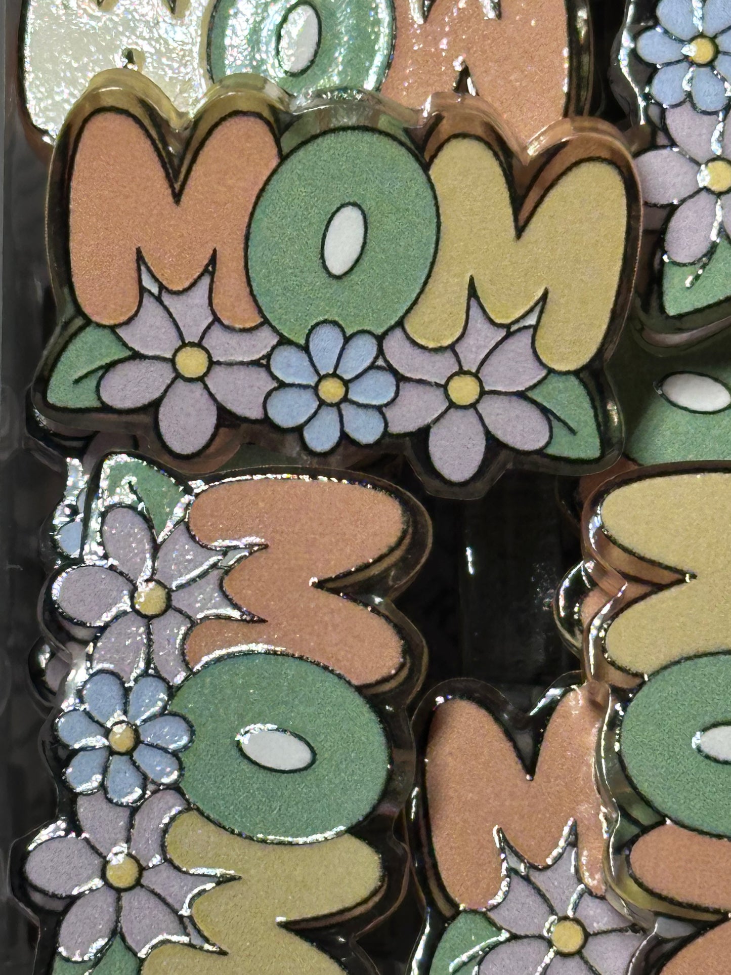 MOM acrylic focal bead- set of 2/ focal bead/ pen beading / keychain bead/ flowers/ Mothers Day