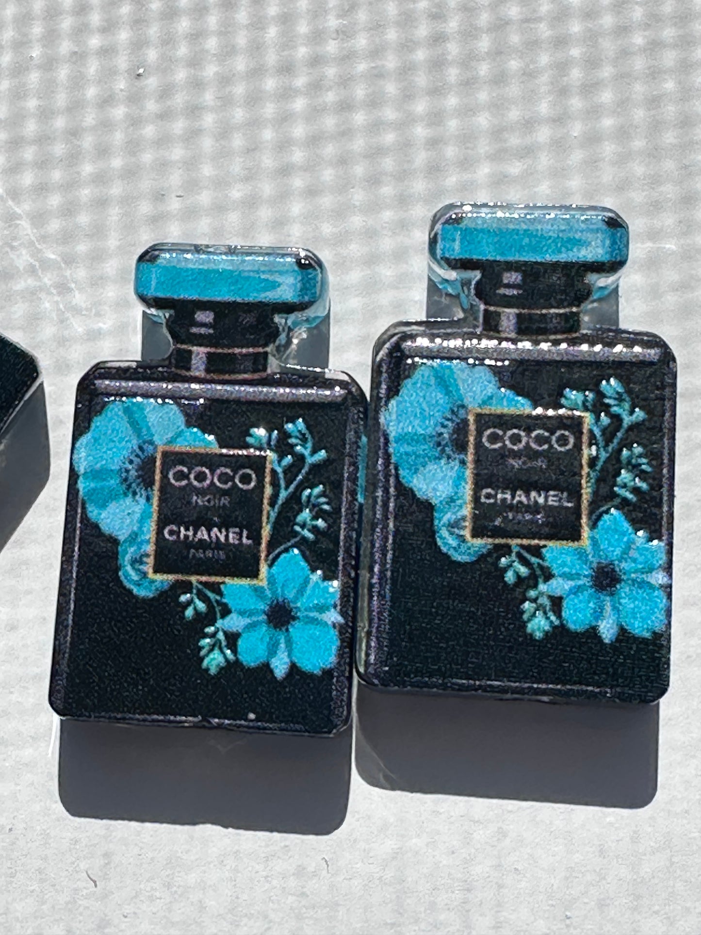 Perfume bottle design acrylic focal bead- set of 2/ focal bead/ pen beading is/ keychain bead