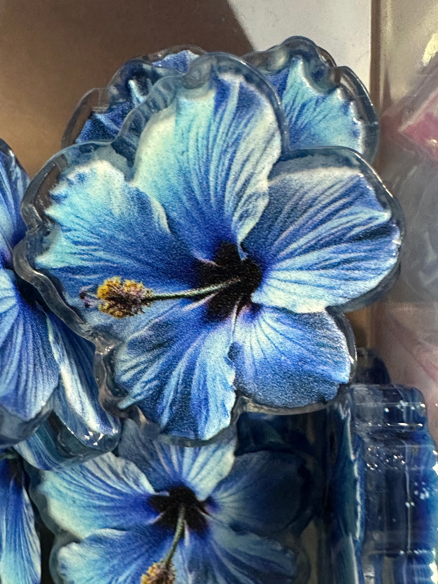 Blue hibiscus acrylic focal bead- set of 2/ focal bead/ pen beading / keychain bead/ Hawaiian flower
