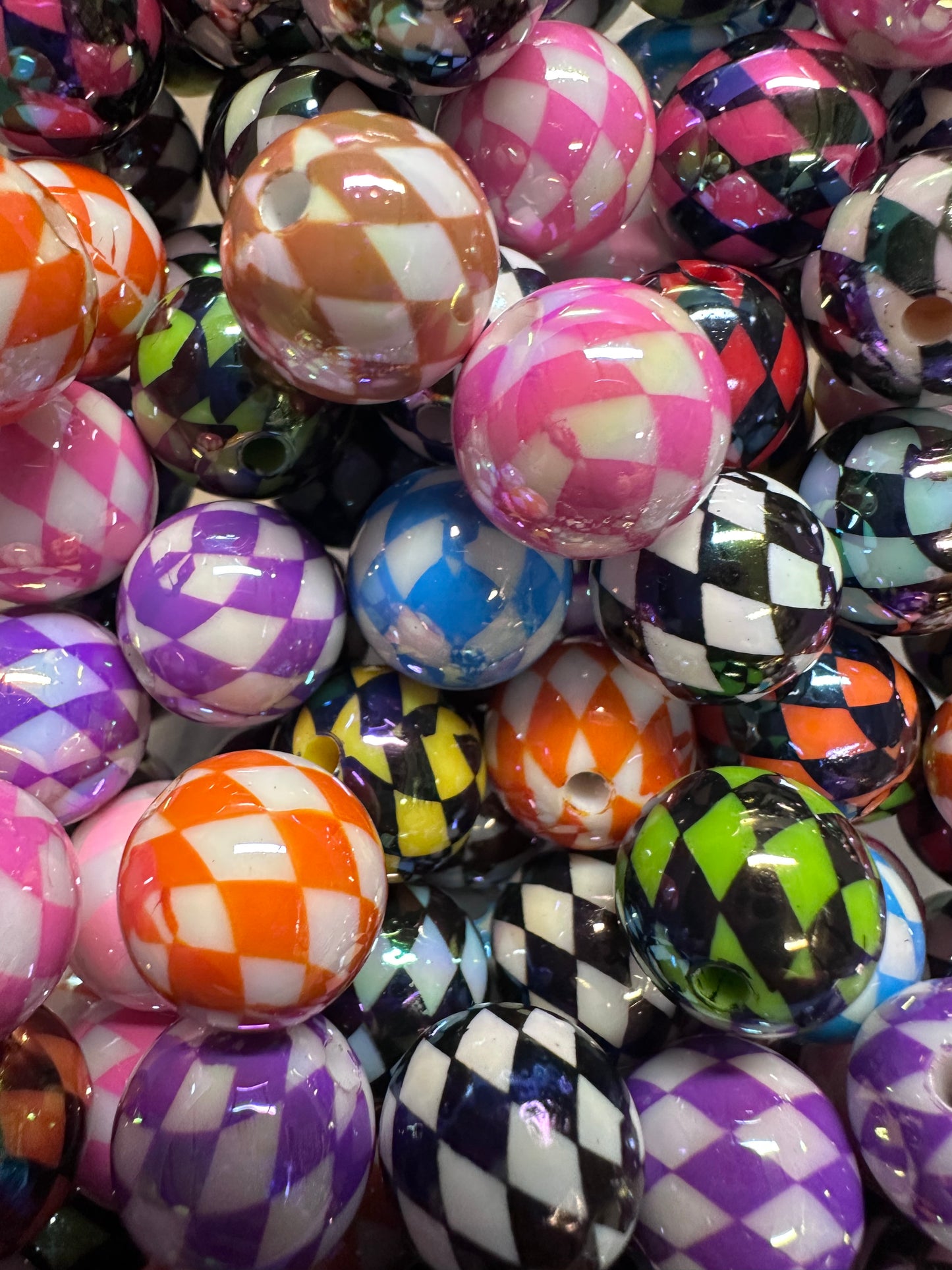 Harlequin Acrylic Beads – 16mm Glossy Round Patterned Beads for DIY Crafts