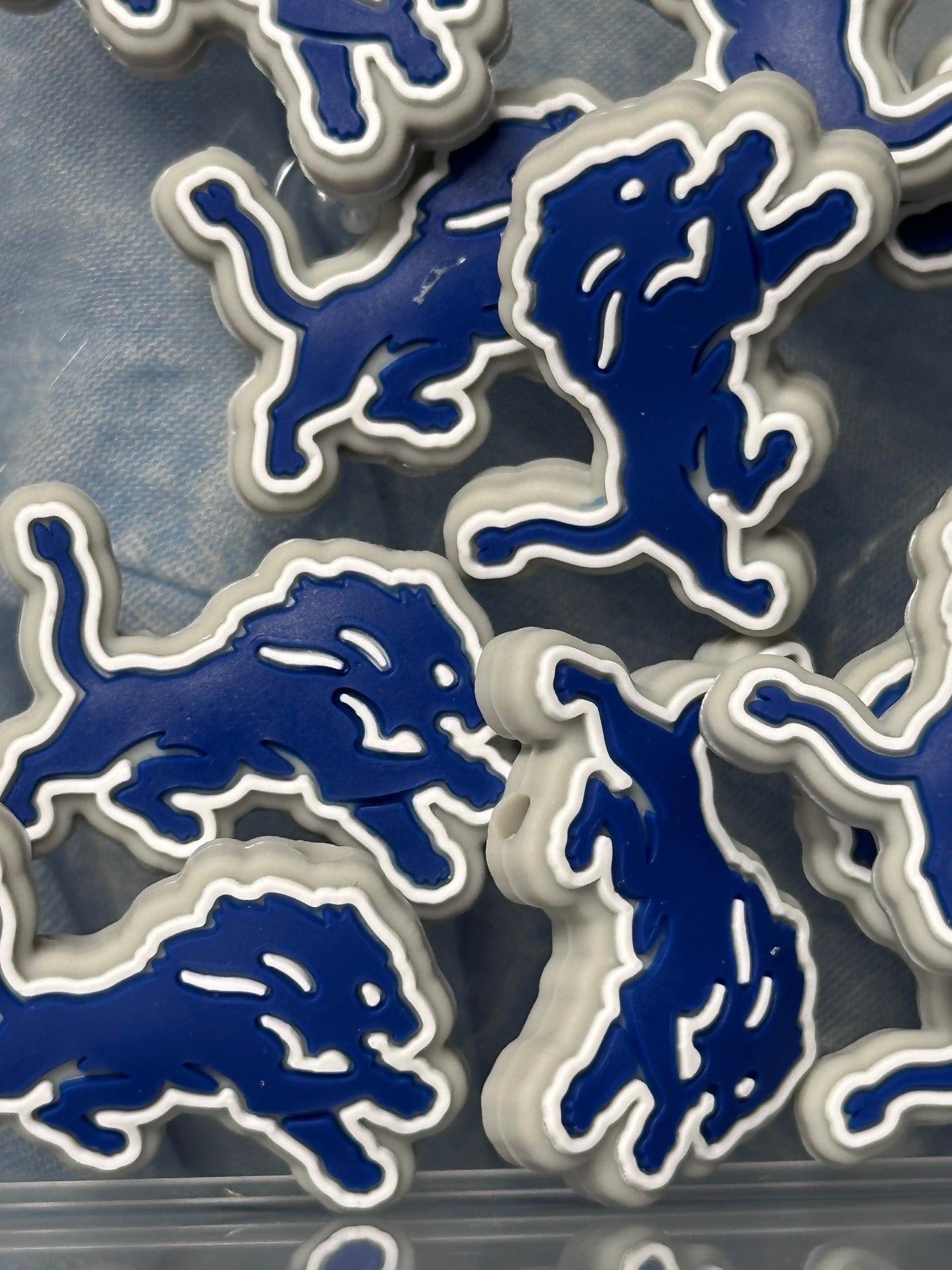 Detroit Lions focal bead/ football/ silicone bead for DIY /Lion blue -grey outline