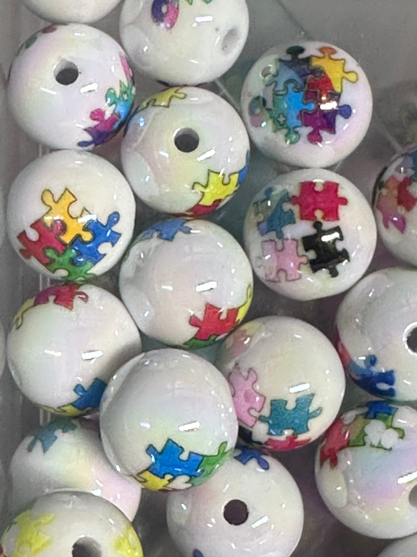 Acrylic white beads with colorful puzzle pieces on them included/ Bead/ beadable pen/ keychain bead/ Autism awareness / Ten (10) beads-16mm