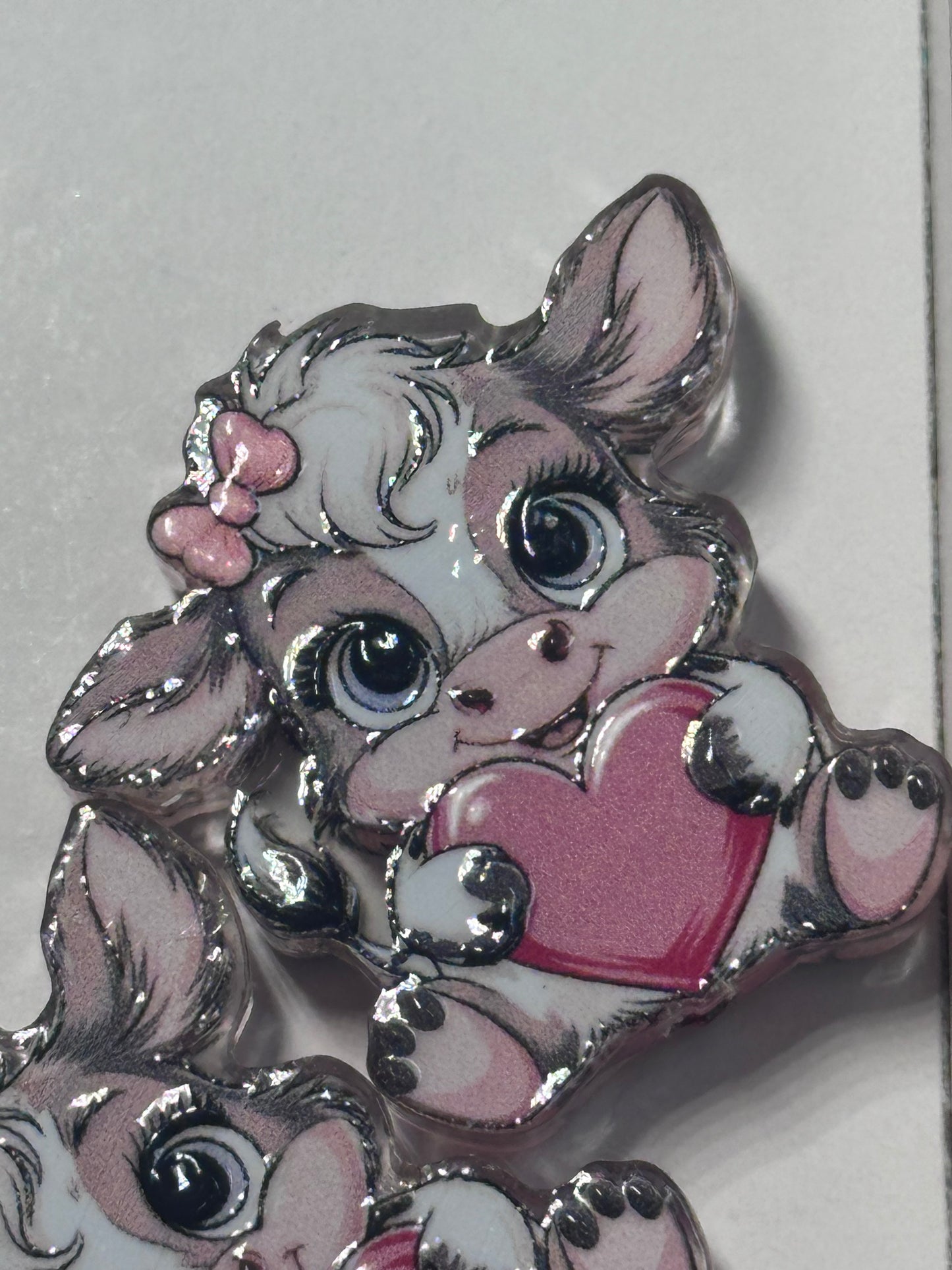 Cute girl cow acrylic focal bead- set of 2/ focal bead/ pen beading / keychain bead/pink cows with bow