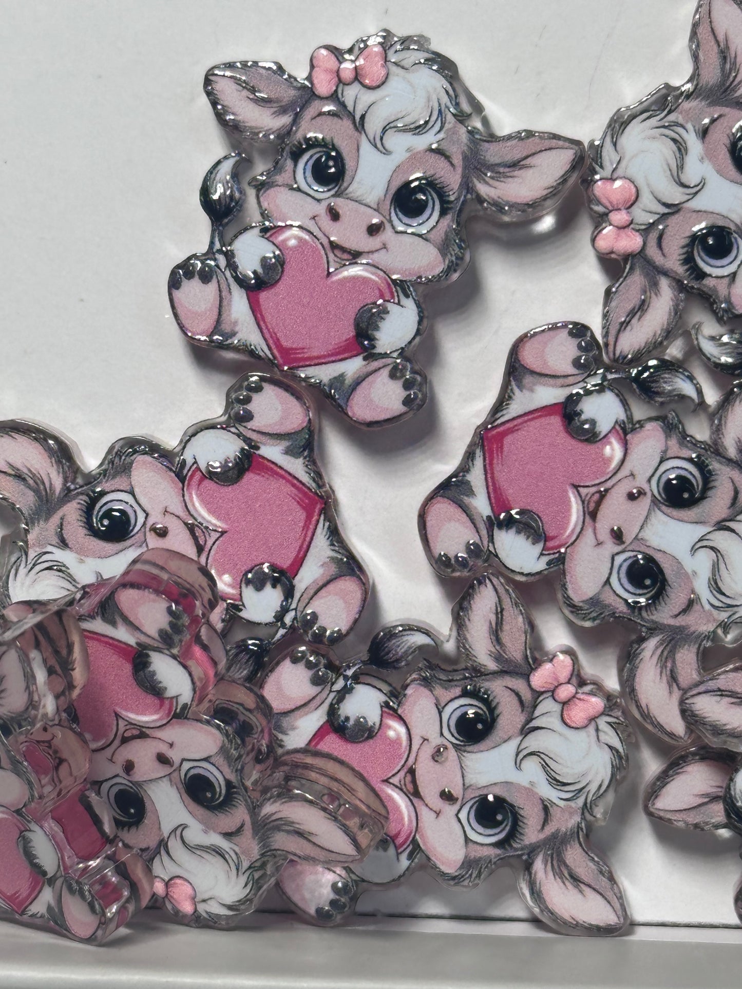 Cute girl cow acrylic focal bead- set of 2/ focal bead/ pen beading / keychain bead/pink cows with bow