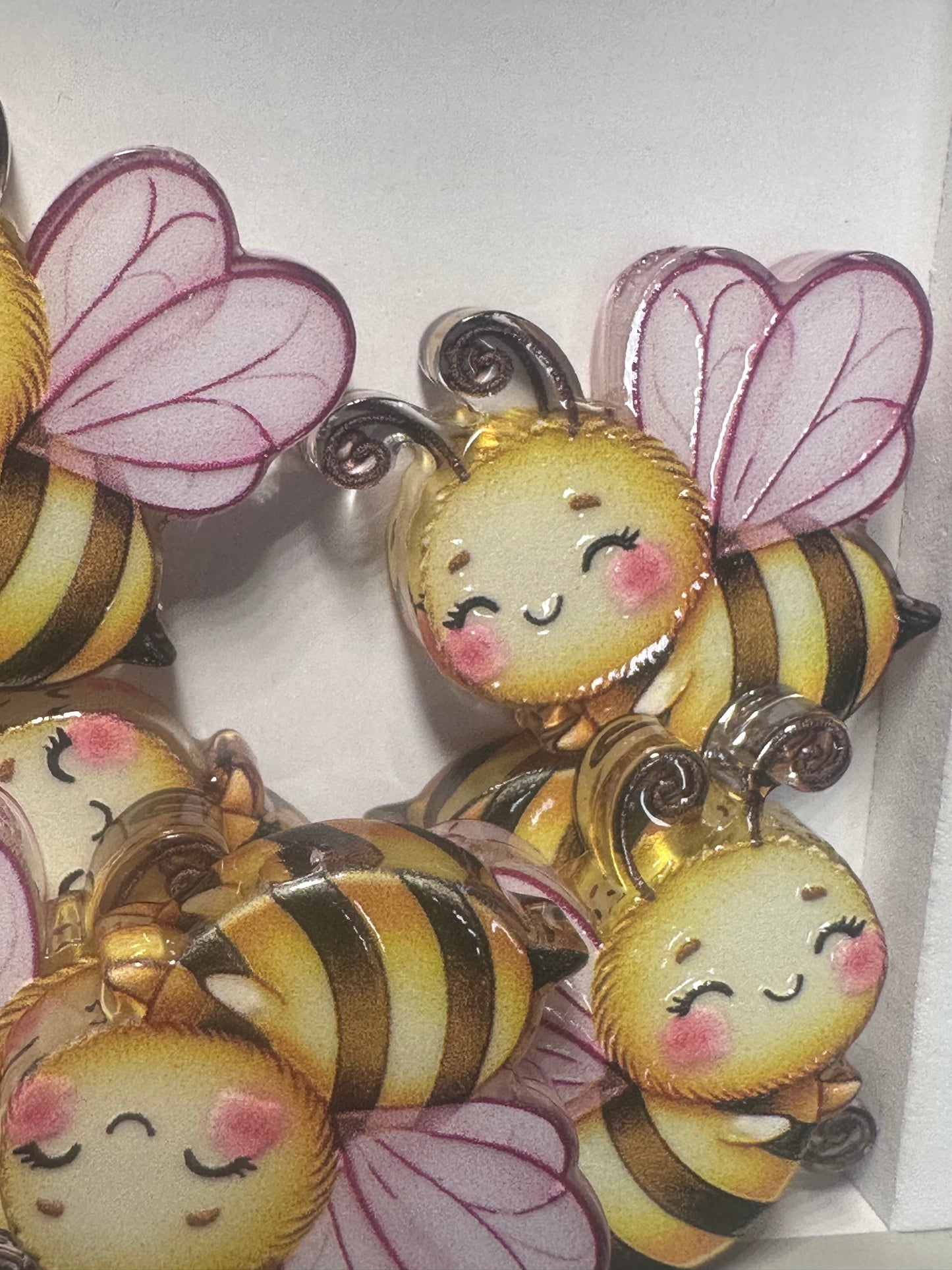 Flying bumble bee acrylic focal bead- set of 2/ focal bead/ pen beading / keychain bead/ bumble bee