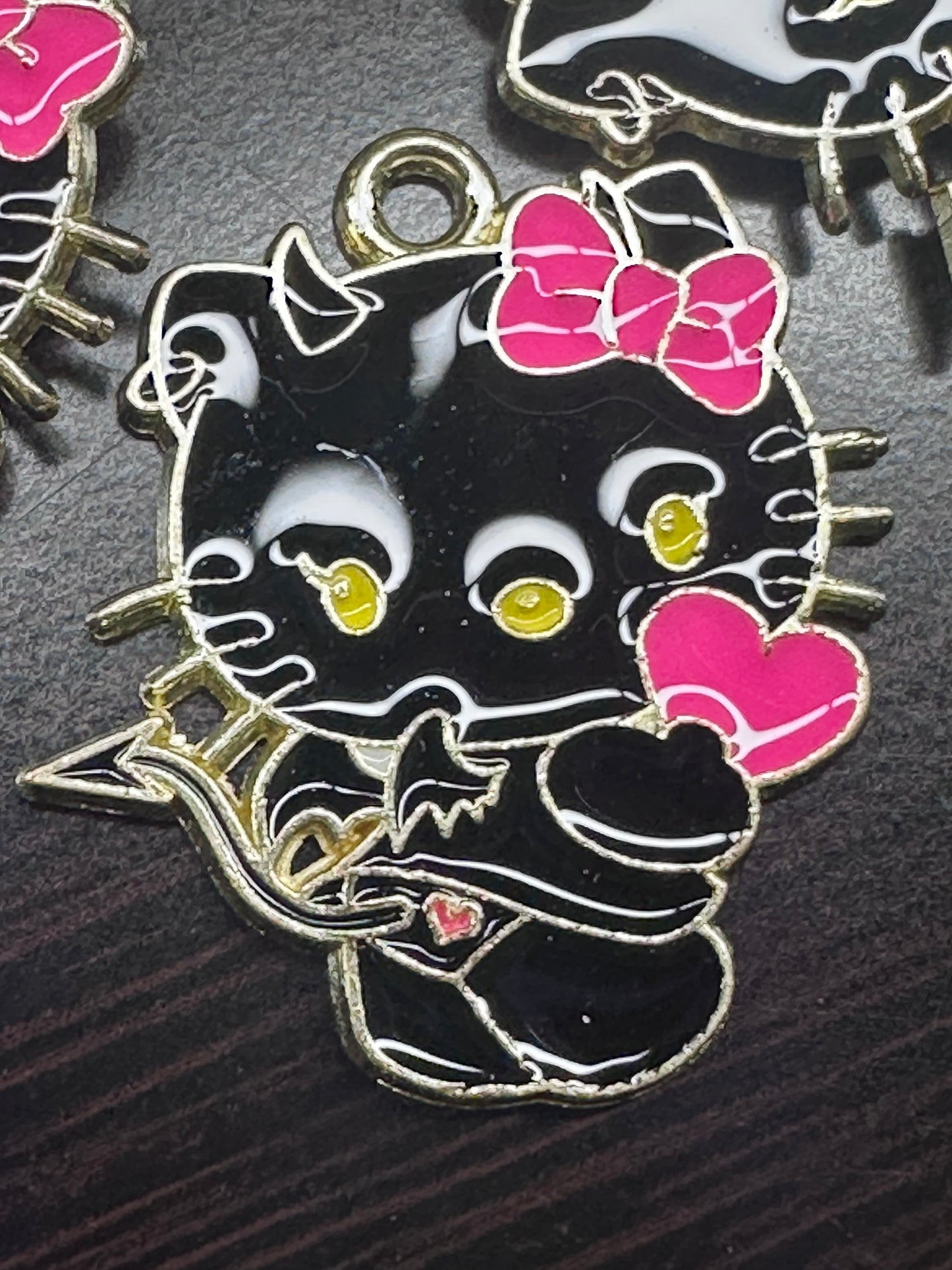Black kitty with pink bow enamel metal charms// DIY charm bracelet/ DIY necklace