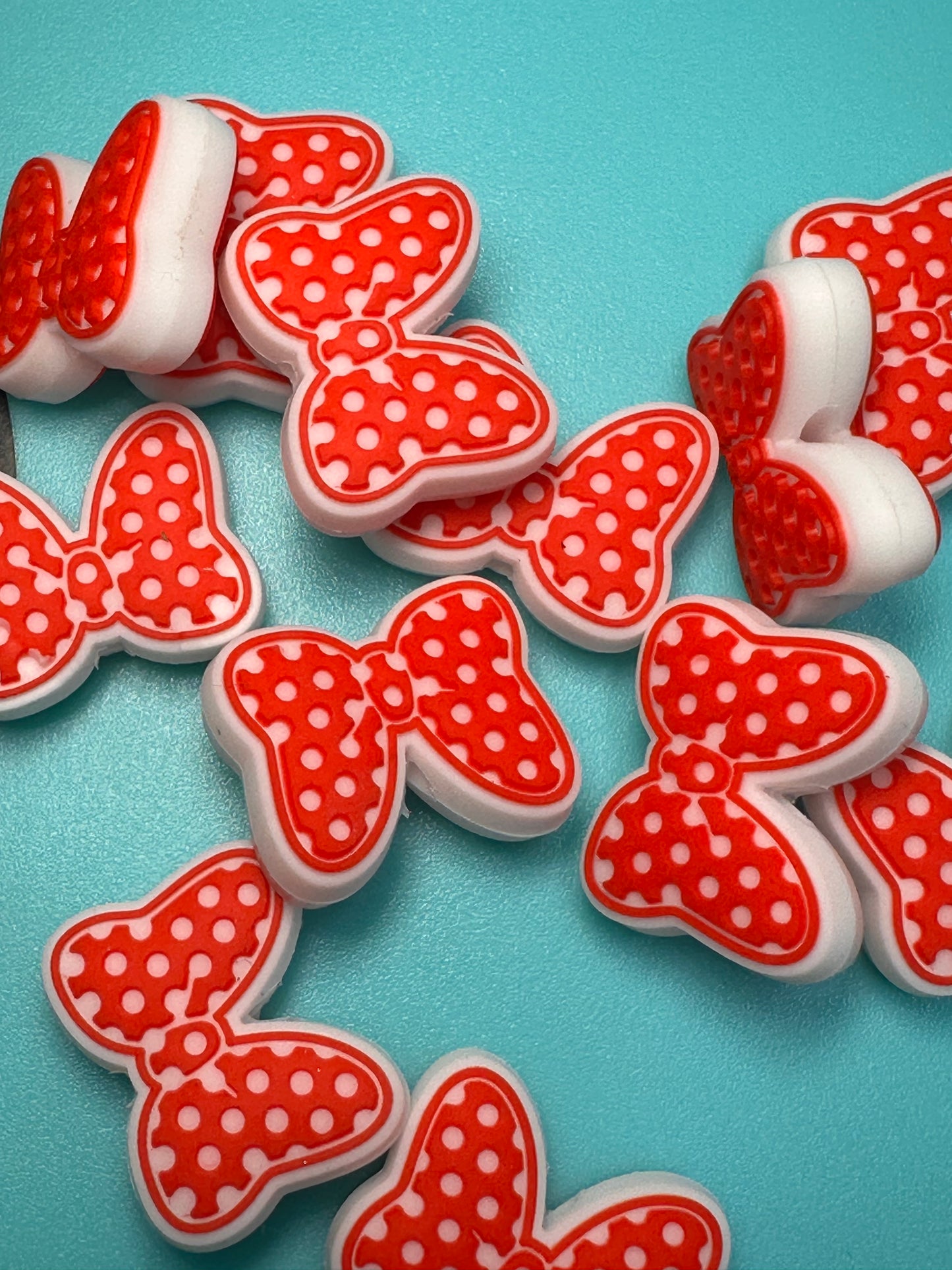 Red polka dot bow silicone focal bead/silicone bead/ pen beading/keychain bead