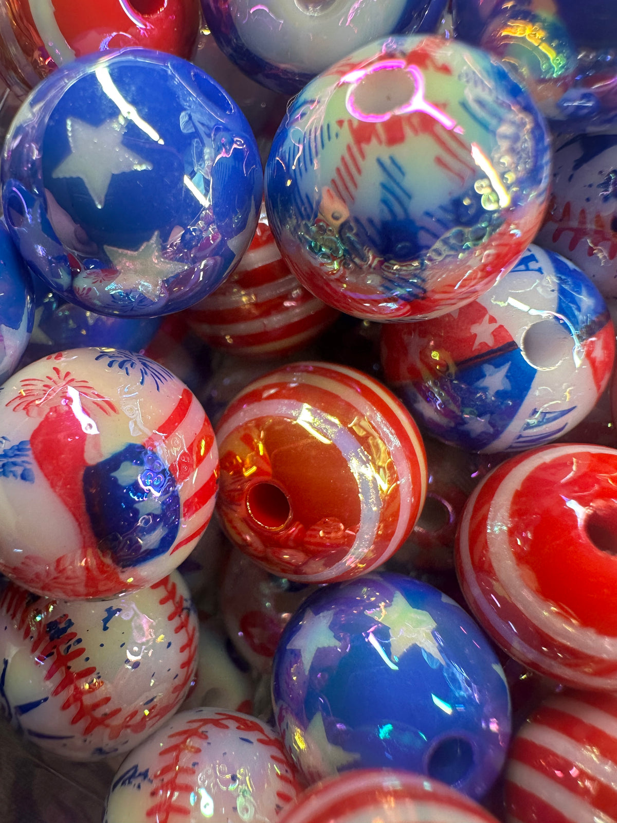 Patriotic USA themes on them included/ Bead/ beadable pen/ keychain bead/ Patriotic beads/ Ten random (10) beads/16mm