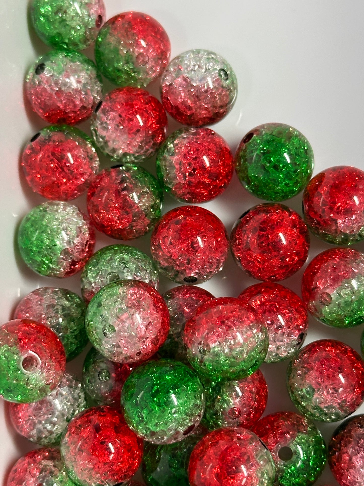 Crackle resin red, green, and white ombre beads included/ Bead/ beadable pen/ keychain bead/ Christmas bead -set of ten (10) beads