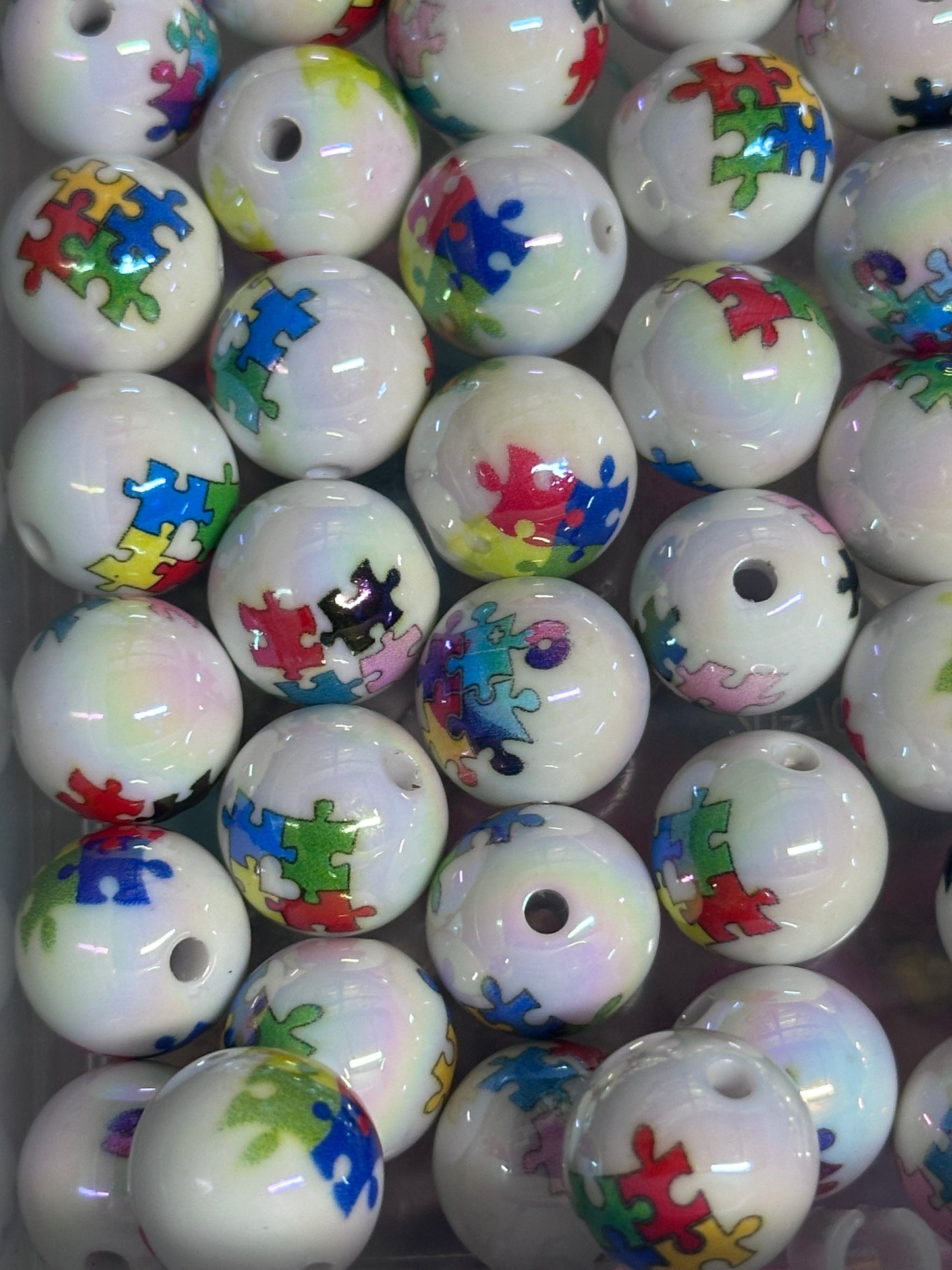 Acrylic white beads with colorful puzzle pieces on them included/ Bead/ beadable pen/ keychain bead/ Autism awareness / Ten (10) beads-16mm