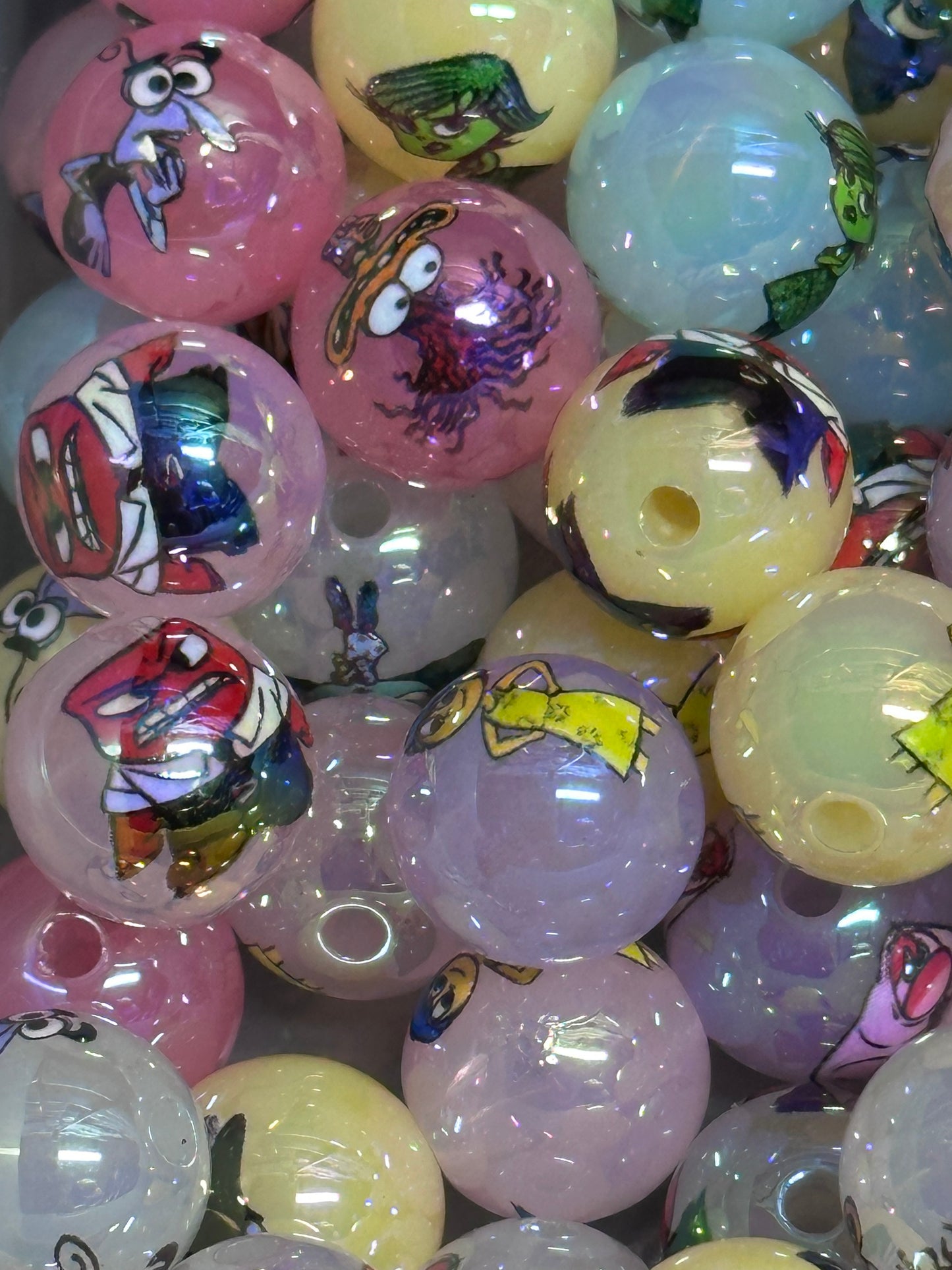 Movie beads/ Ten (10) included/16mm Bead/ beadable pen/ jewelry/ keychain/