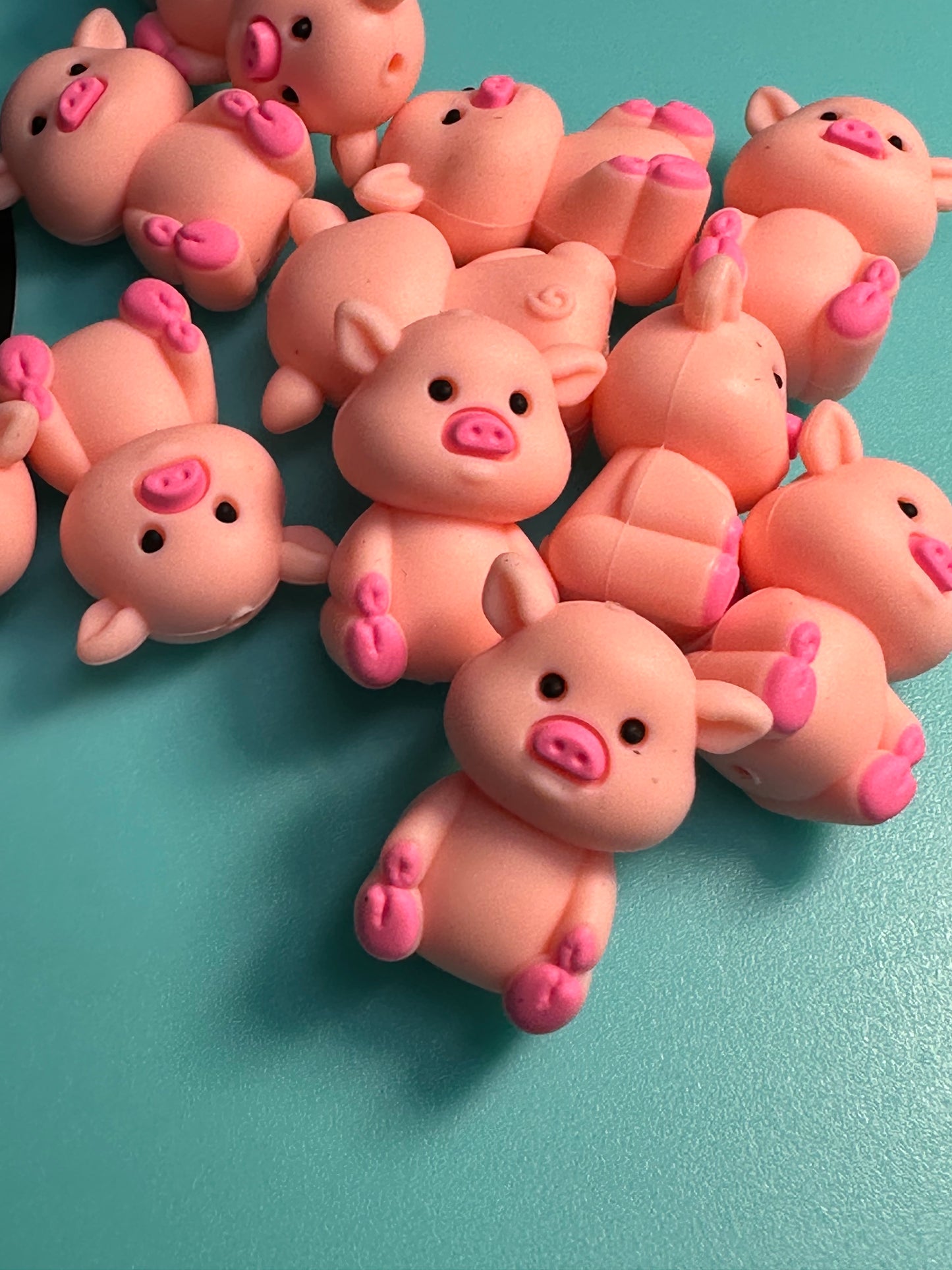 3D Pig Focal Bead/ Pen beads/ Keychain beading / DIY crafts