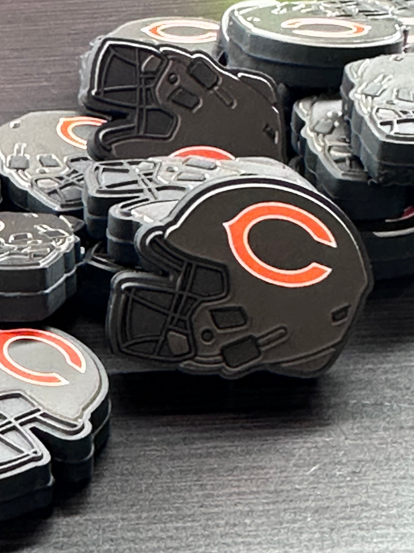 New Chicago Bears silicone focal bead/helmet shaped-pen beading