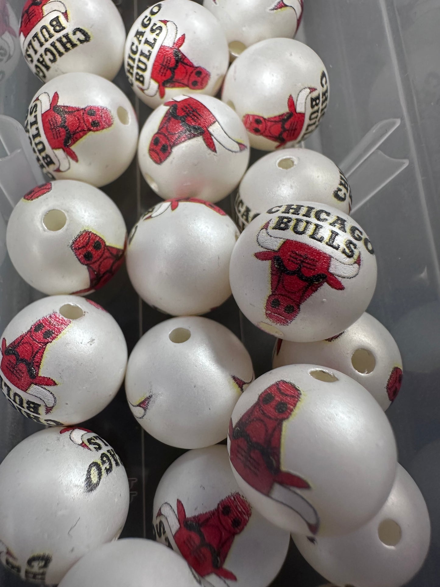 Chicago Bulls Sports 16mm Sports Print Beads • Set of 10 • Great for Pens, Keychains & Crafts-