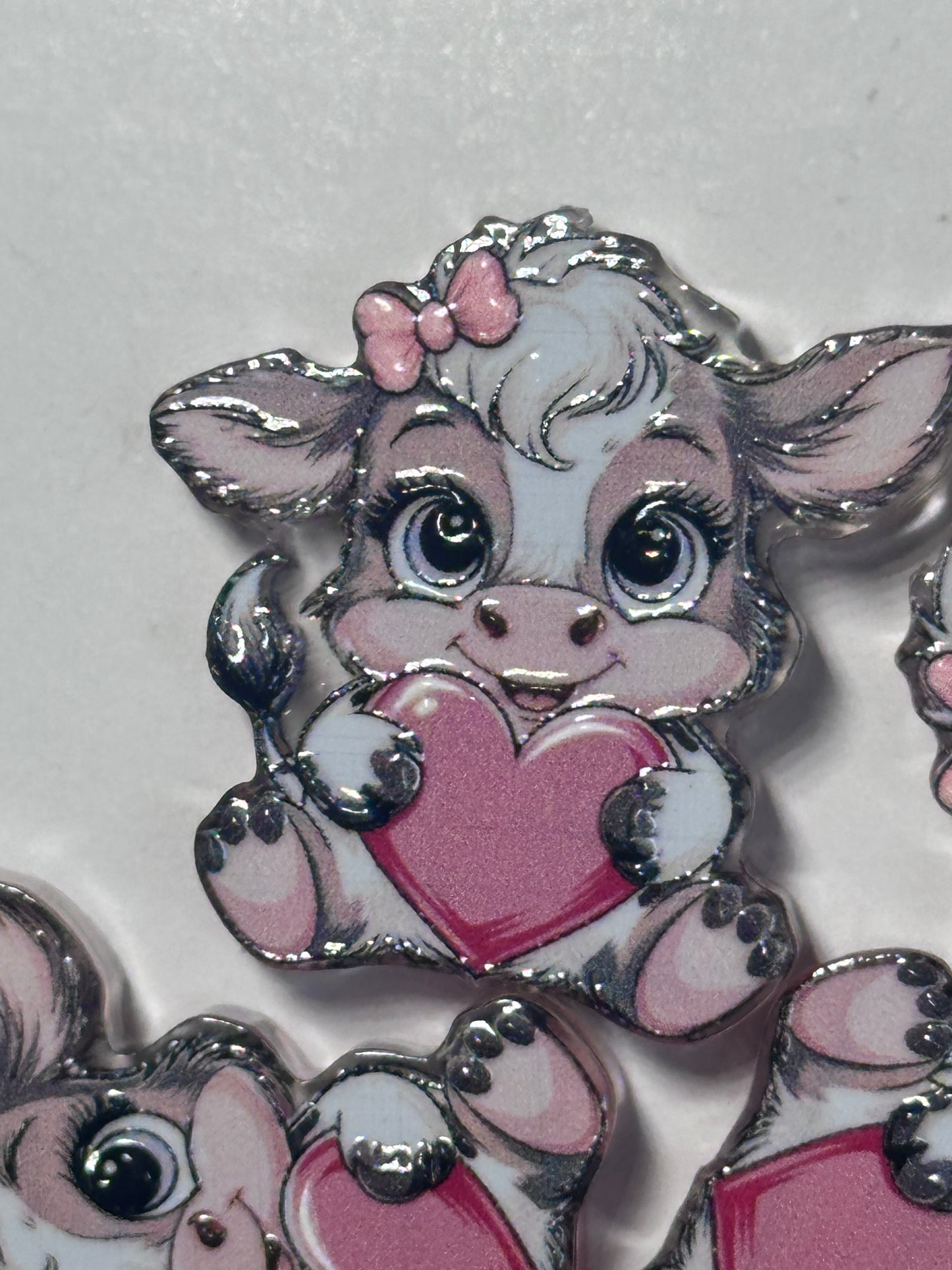 Cute girl cow acrylic focal bead- set of 2/ focal bead/ pen beading / keychain bead/pink cows with bow