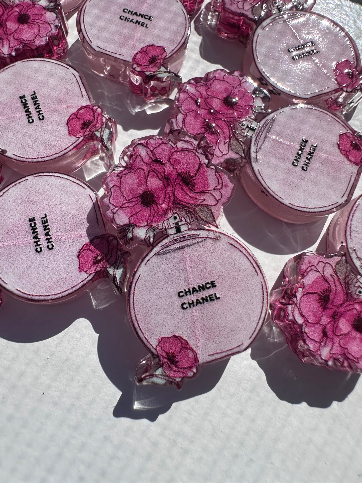 Pink perfume bottle design acrylic focal bead- set of 2/ focal bead/ pen beading / keychain bead style #2