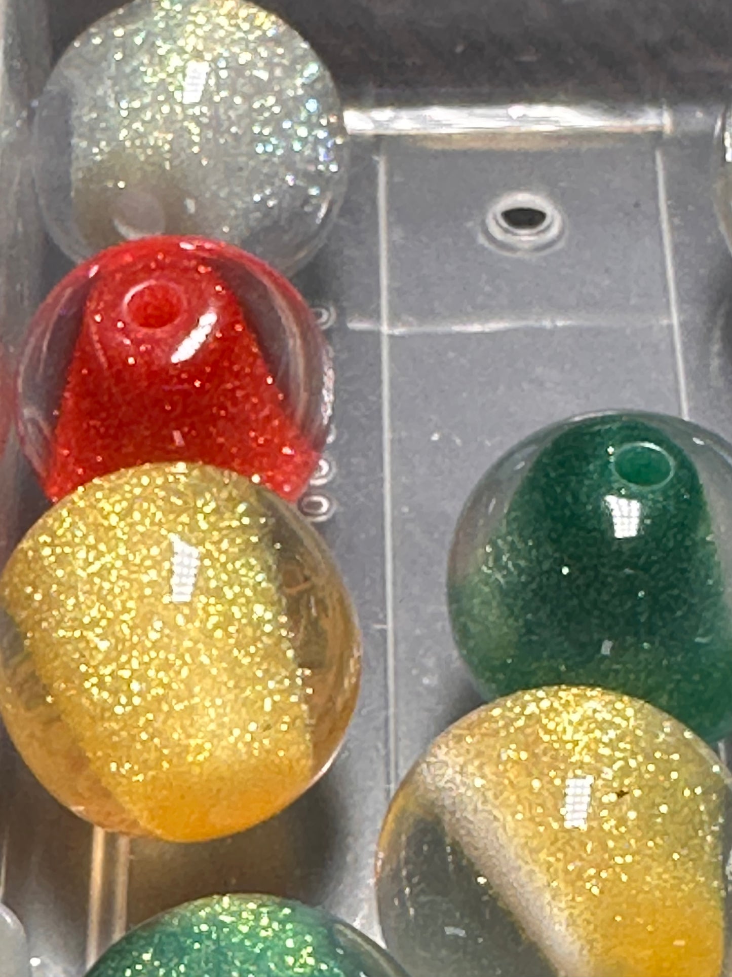 Christmas luminous glitter red, green, silver and gold beads/ beadable pen/ keychain bead/ Christmas bead/ set of 10 beads
